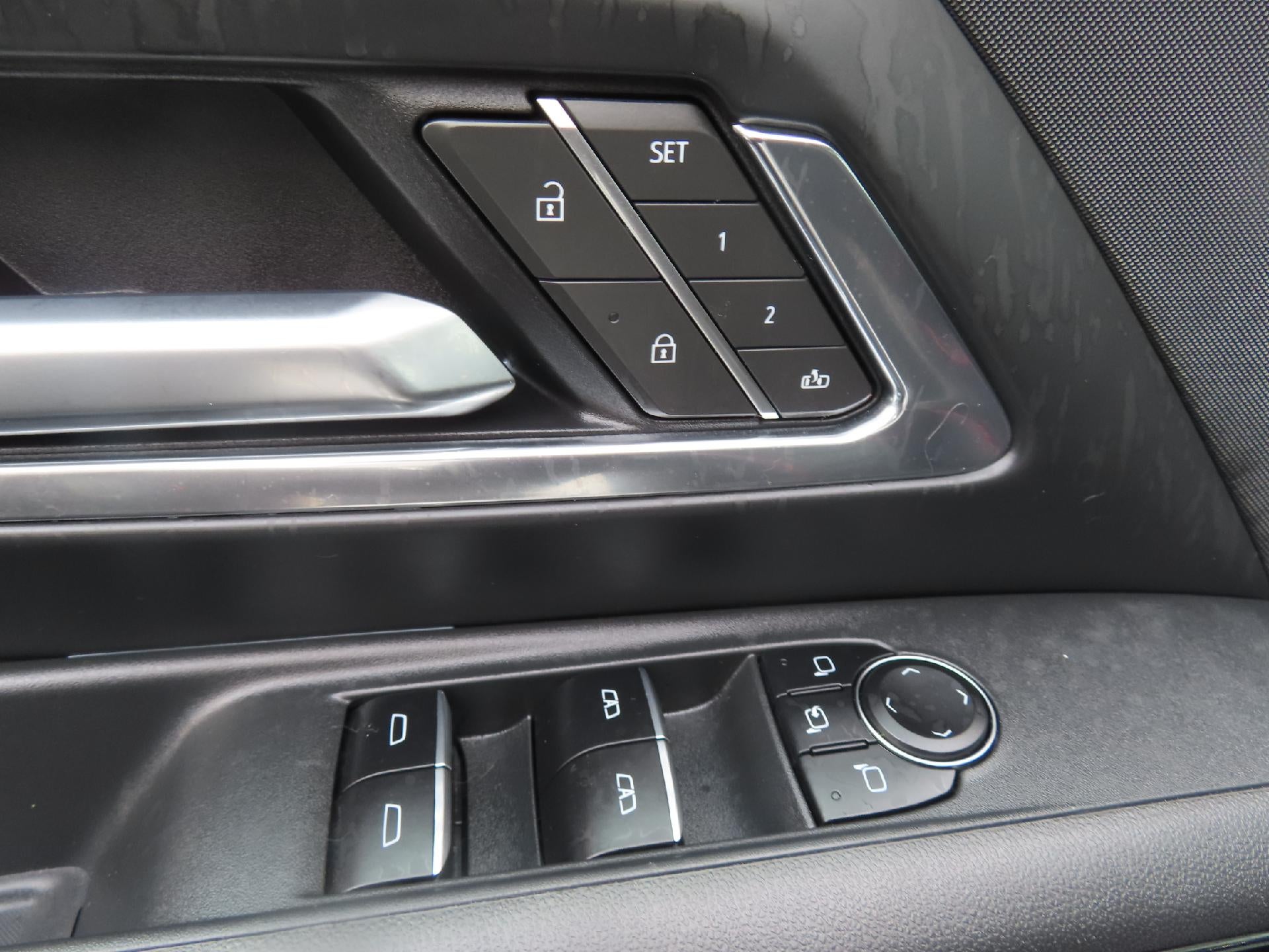 2025 Chevrolet Silverado EV RST