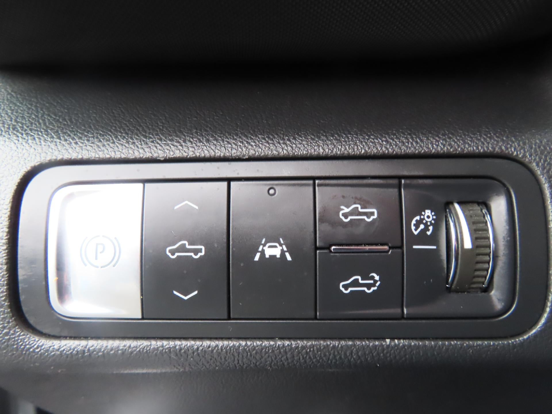 2025 Chevrolet Silverado EV RST