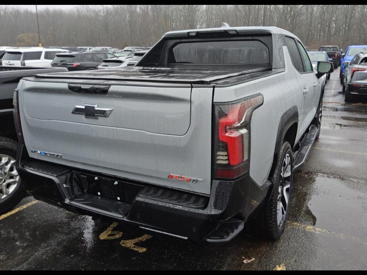 2025 Chevrolet Silverado EV RST