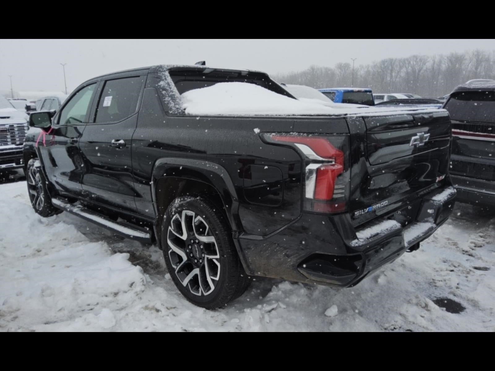 2024 Chevrolet Silverado EV RST