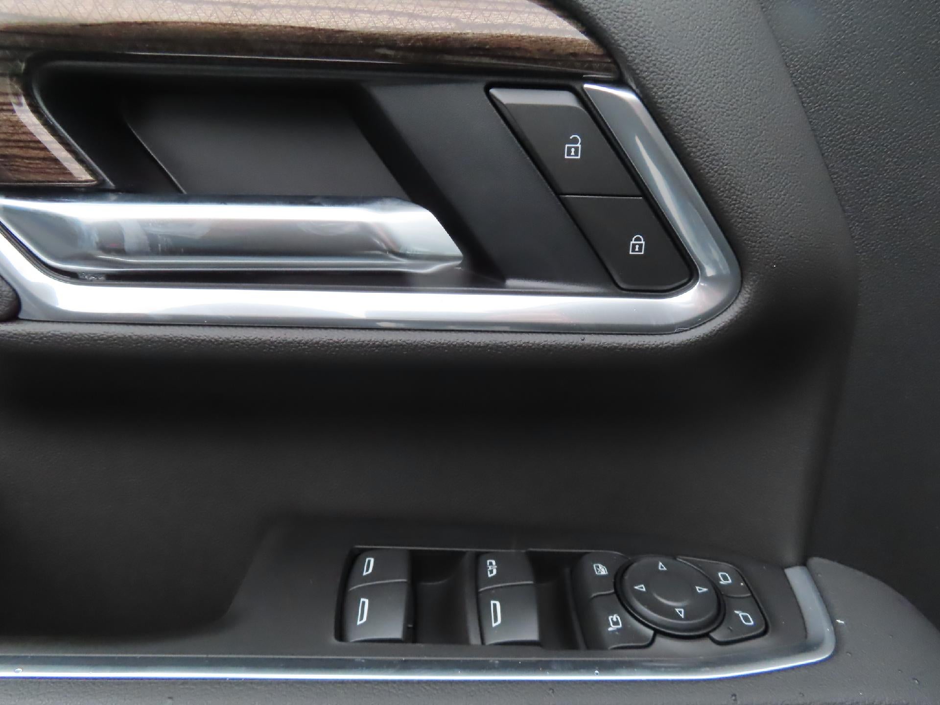 2026 Chevrolet Silverado 3500 HD CC LB 3500 SRW LT 4WD