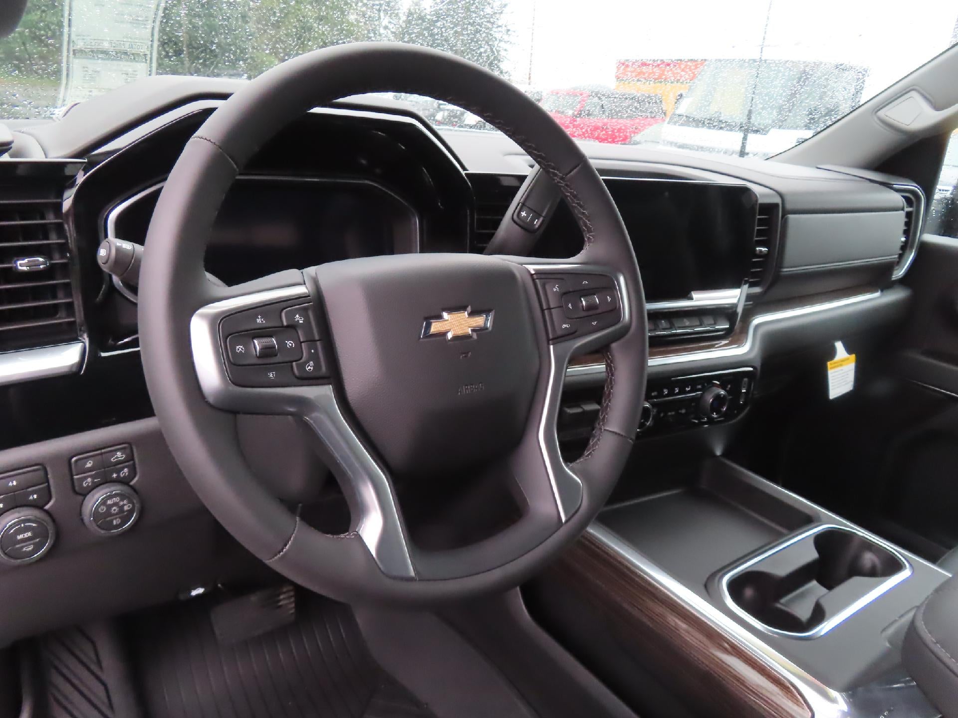 2026 Chevrolet Silverado 3500 HD CC LB 3500 SRW LT 4WD