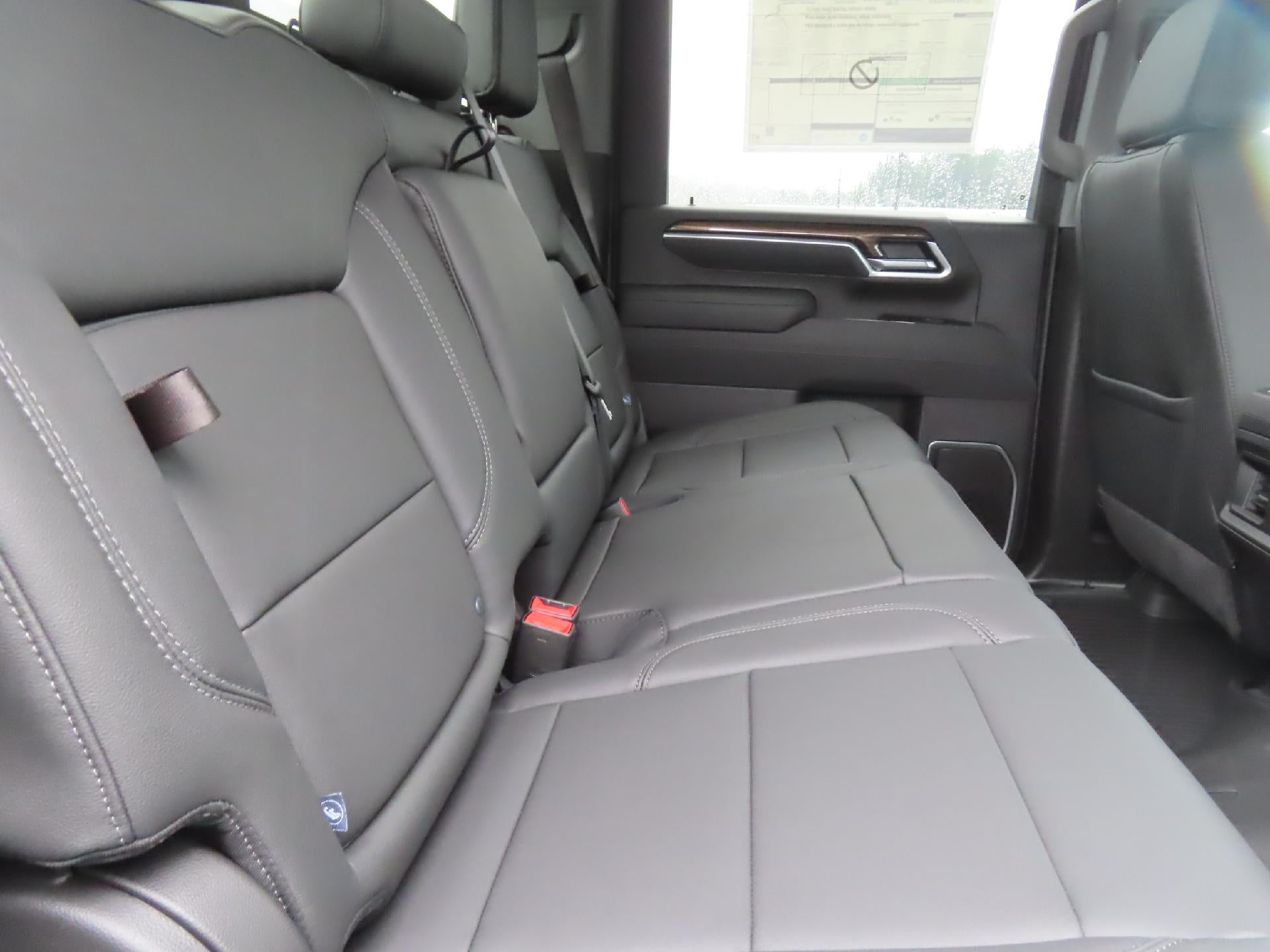 2026 Chevrolet Silverado 3500 HD CC LB 3500 SRW LT 4WD