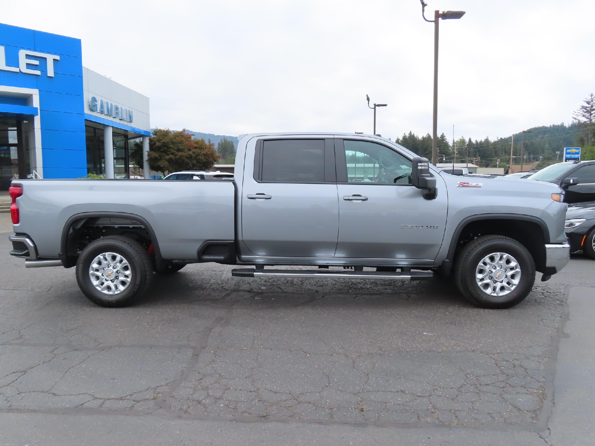 2026 Chevrolet Silverado 3500 HD CC LB 3500 SRW LT 4WD