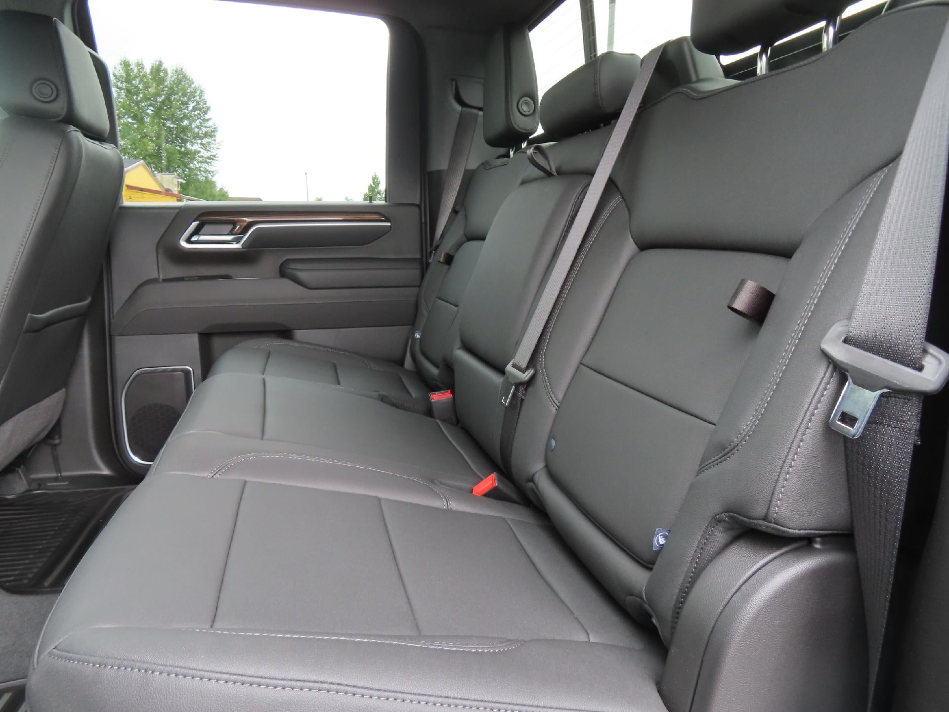 2026 Chevrolet Silverado 3500 HD CC LB 3500 SRW LT 4WD