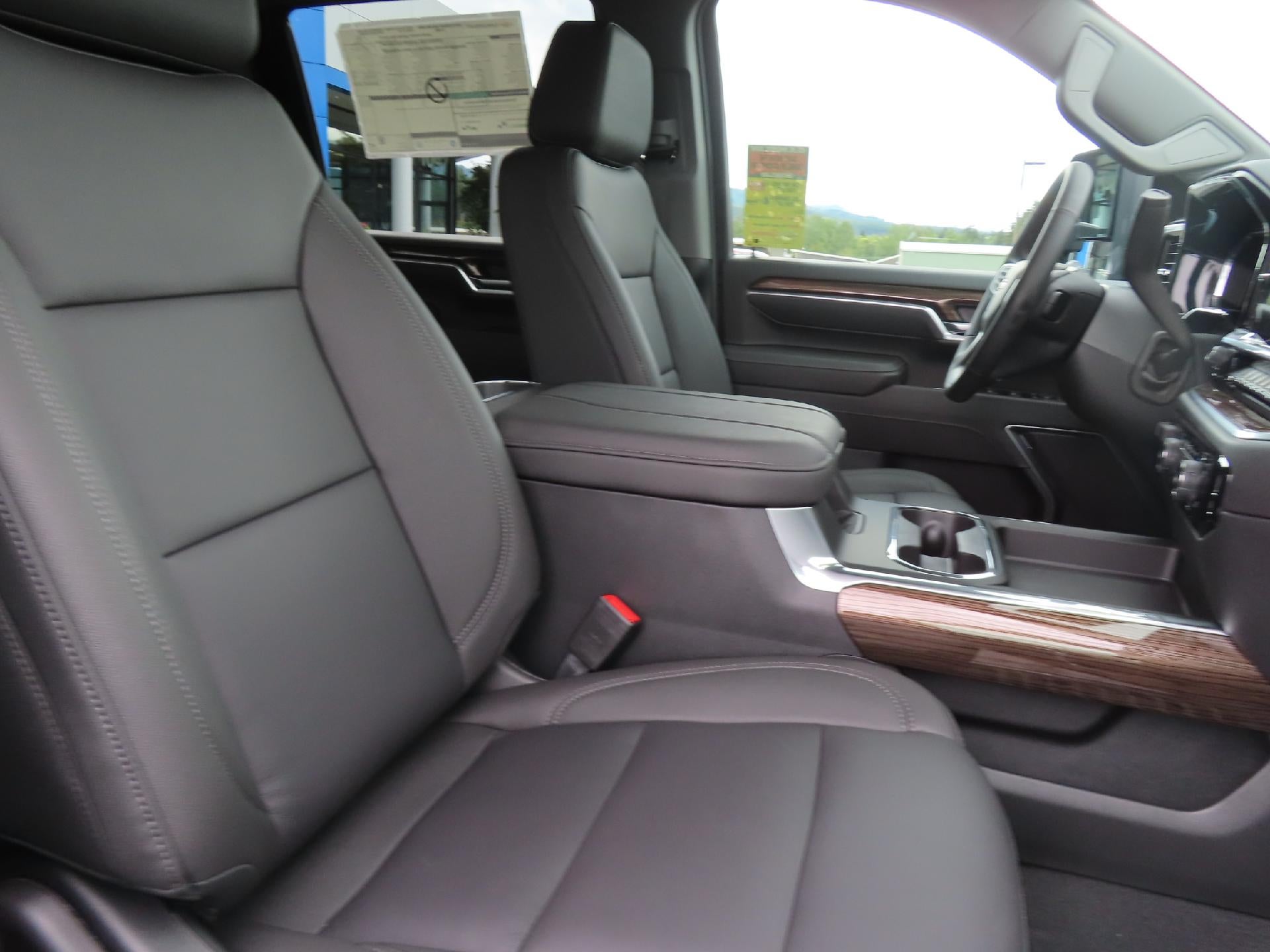2026 Chevrolet Silverado 3500 HD CC LB 3500 SRW LT 4WD
