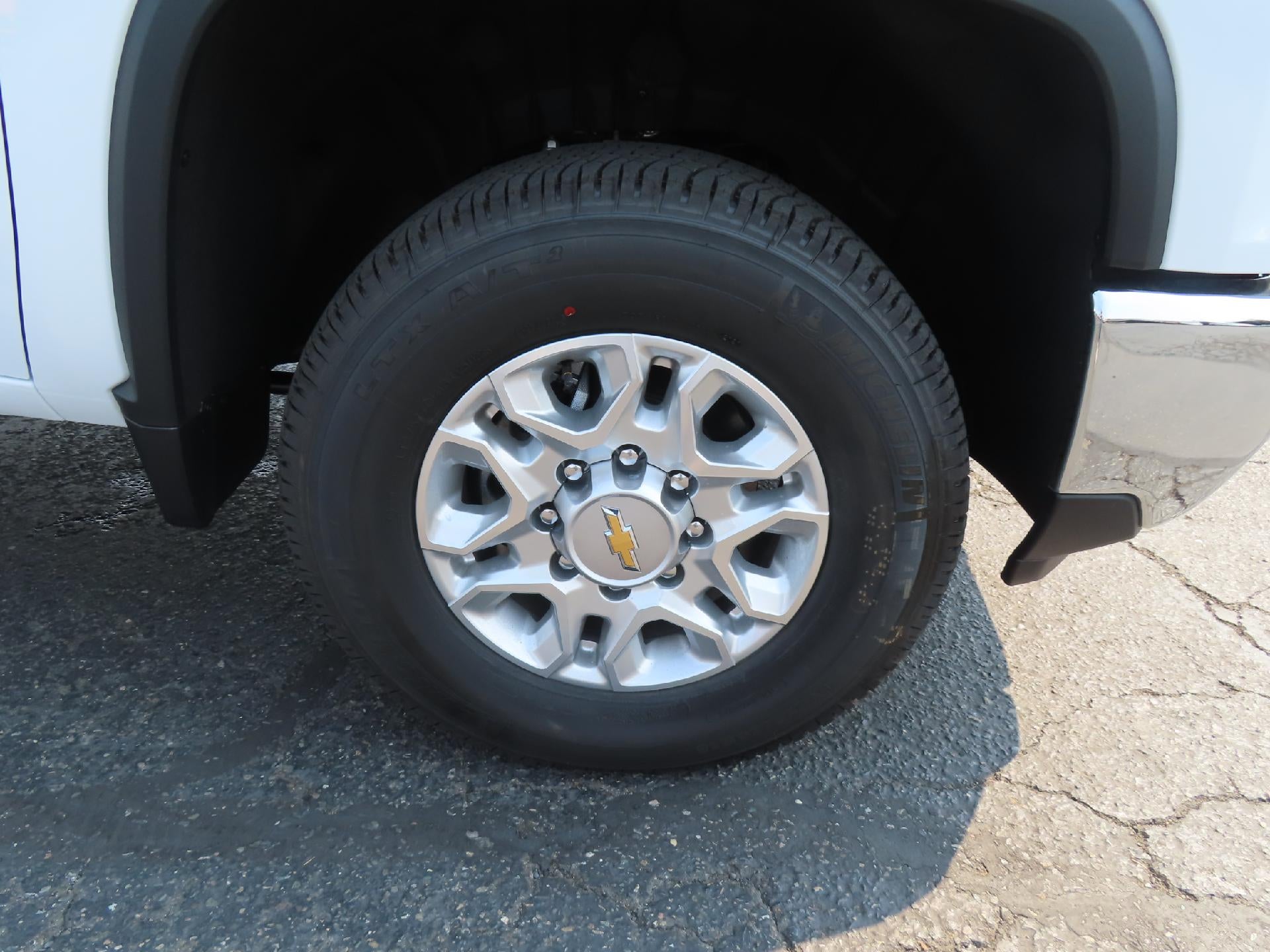 2026 Chevrolet Silverado 3500 HD CC LB 3500 SRW LT 4WD