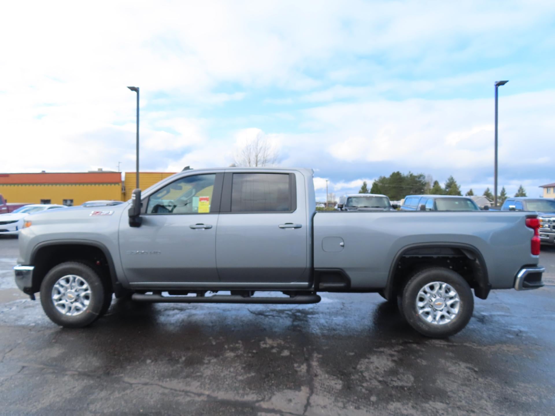 2026 Chevrolet Silverado 3500 HD CC LONG BED LT 4WD