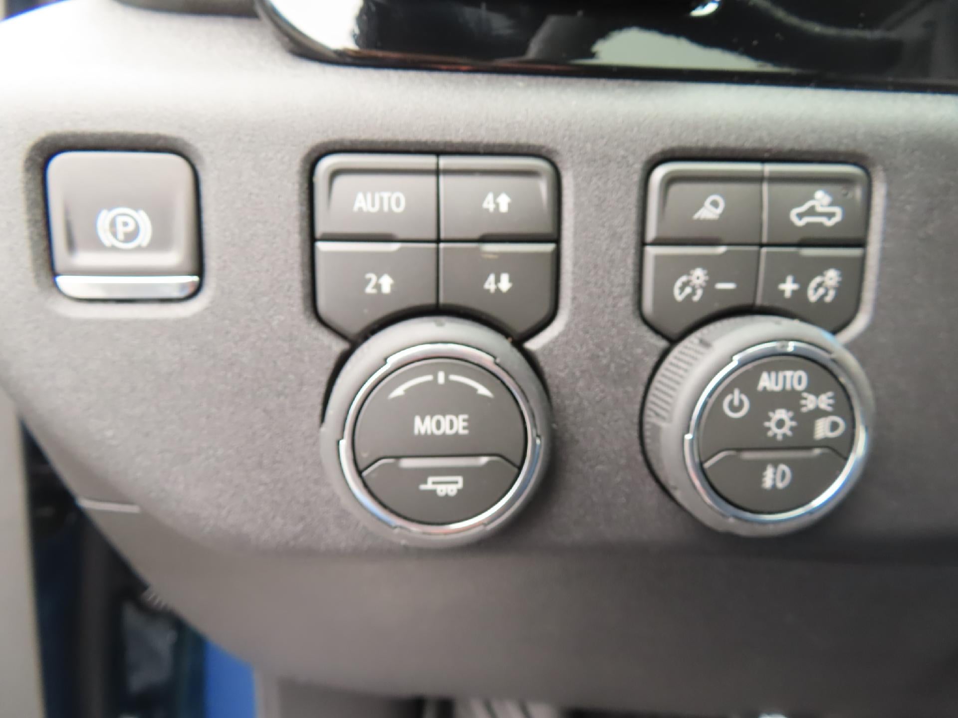 2026 Chevrolet Silverado 3500 HD CC LB 3500 SRW LTZ 4WD