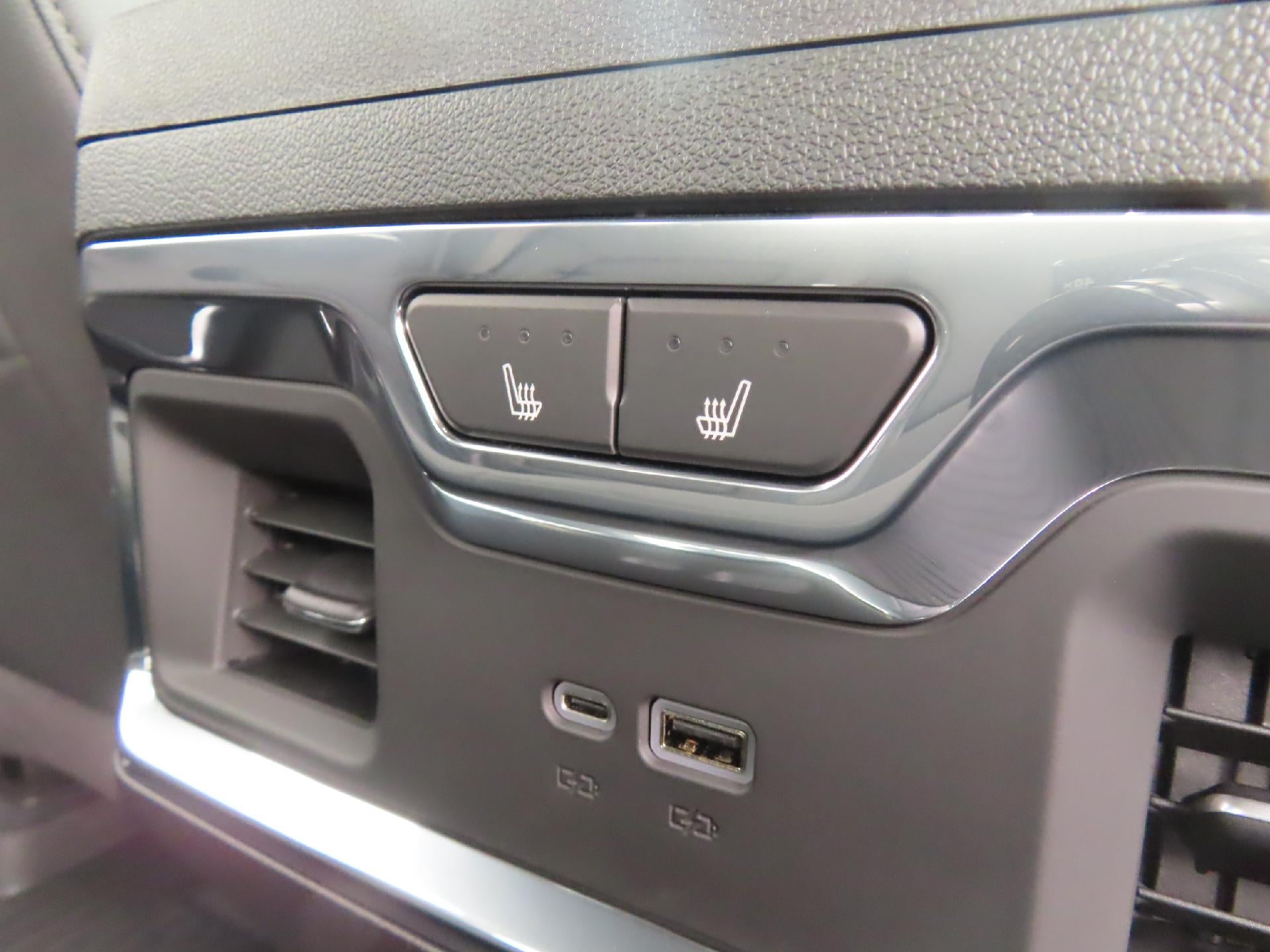 2026 Chevrolet Silverado 3500 HD CC LB 3500 SRW LTZ 4WD