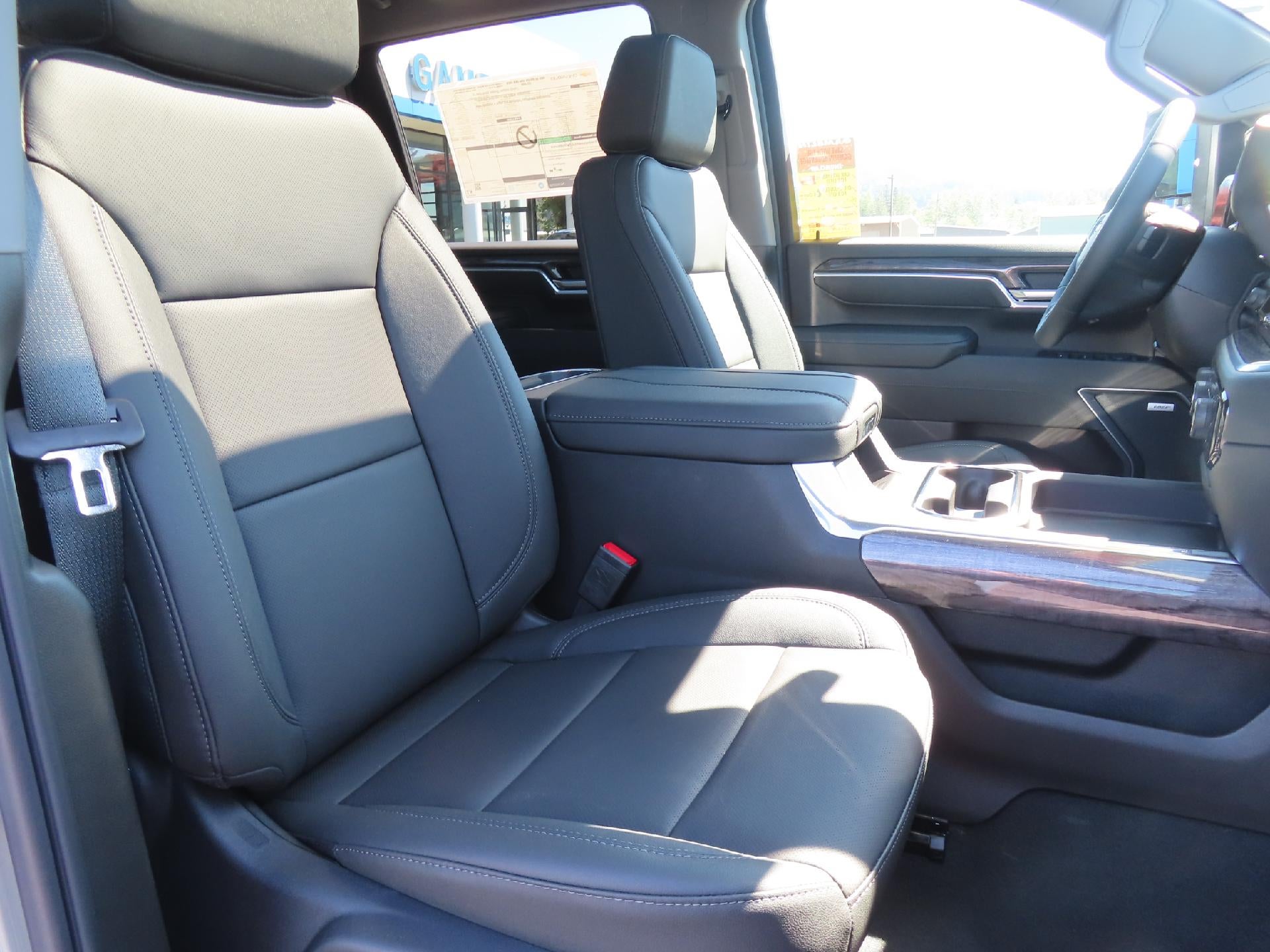 2026 Chevrolet Silverado 3500 HD CC LB LTZ DRW 4WD