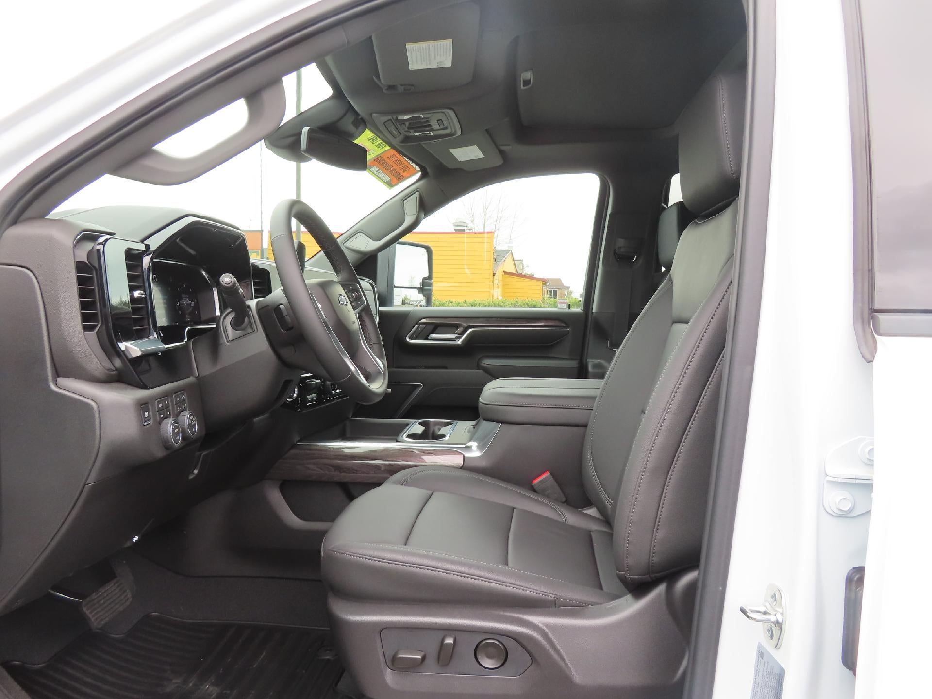 2026 Chevrolet Silverado 3500 HD CC LB LTZ 4WD