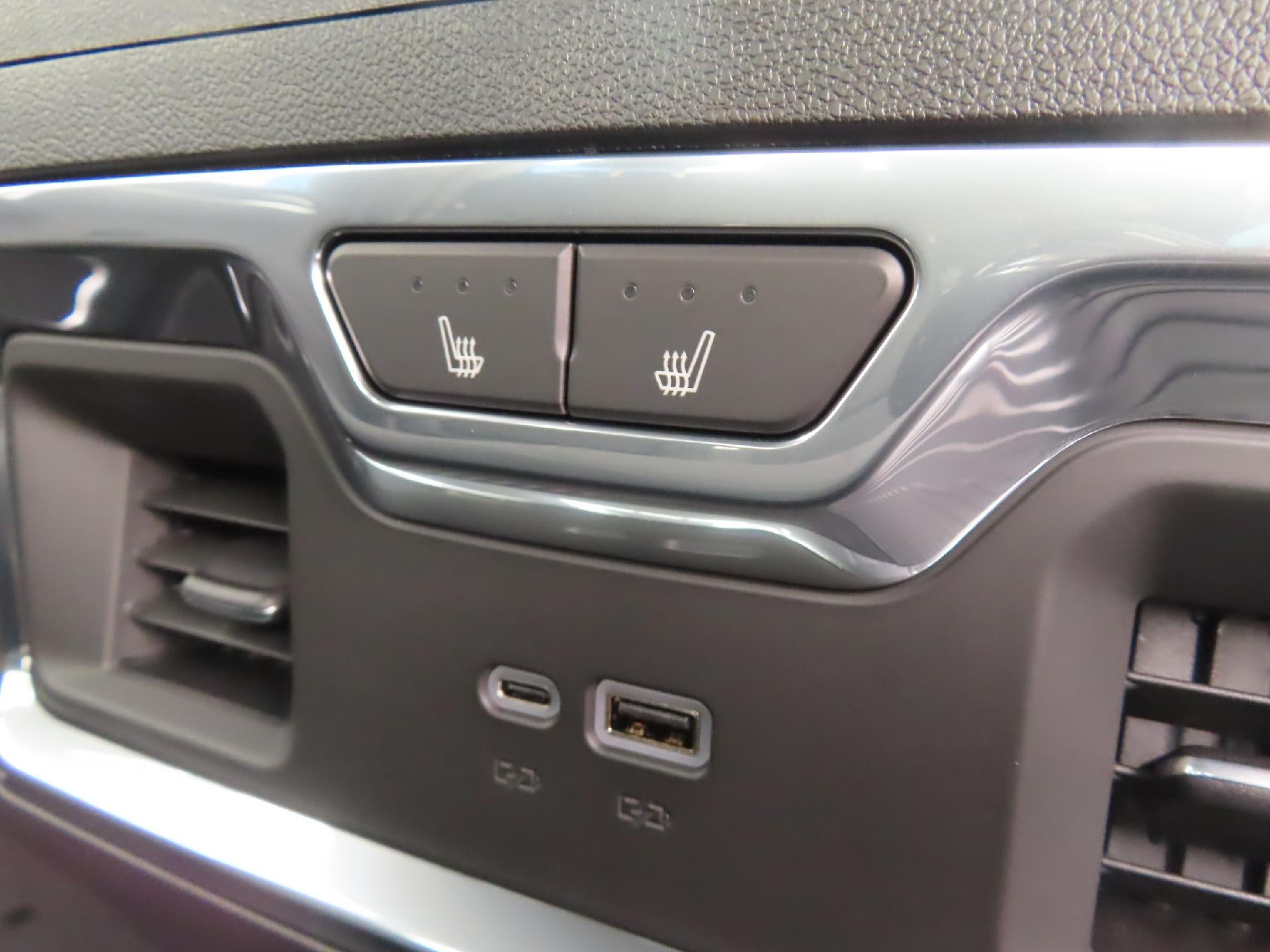 2026 Chevrolet Silverado 3500 HD CC LB LTZ 4WD