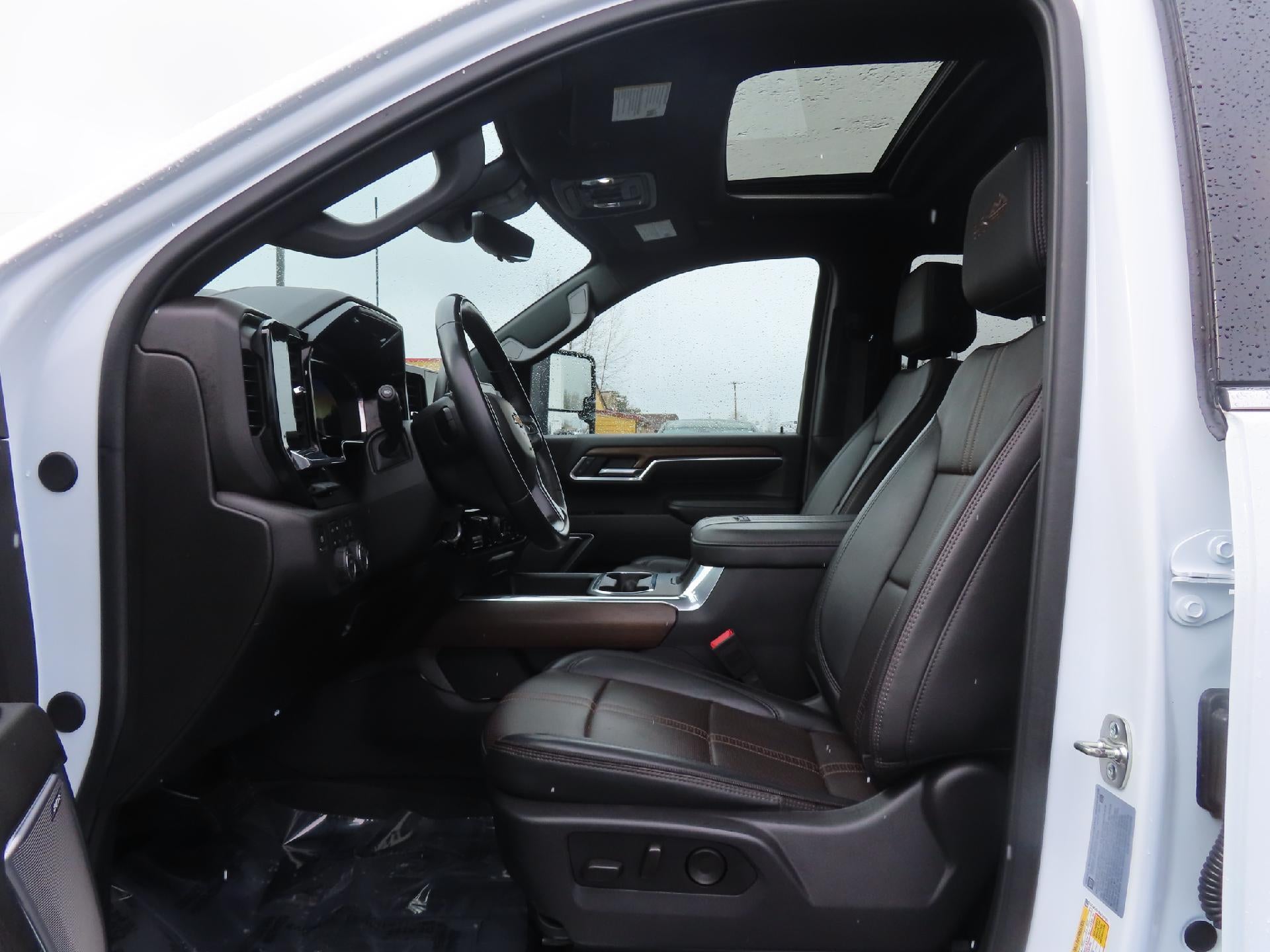 2025 Chevrolet Silverado 3500 HD High Country