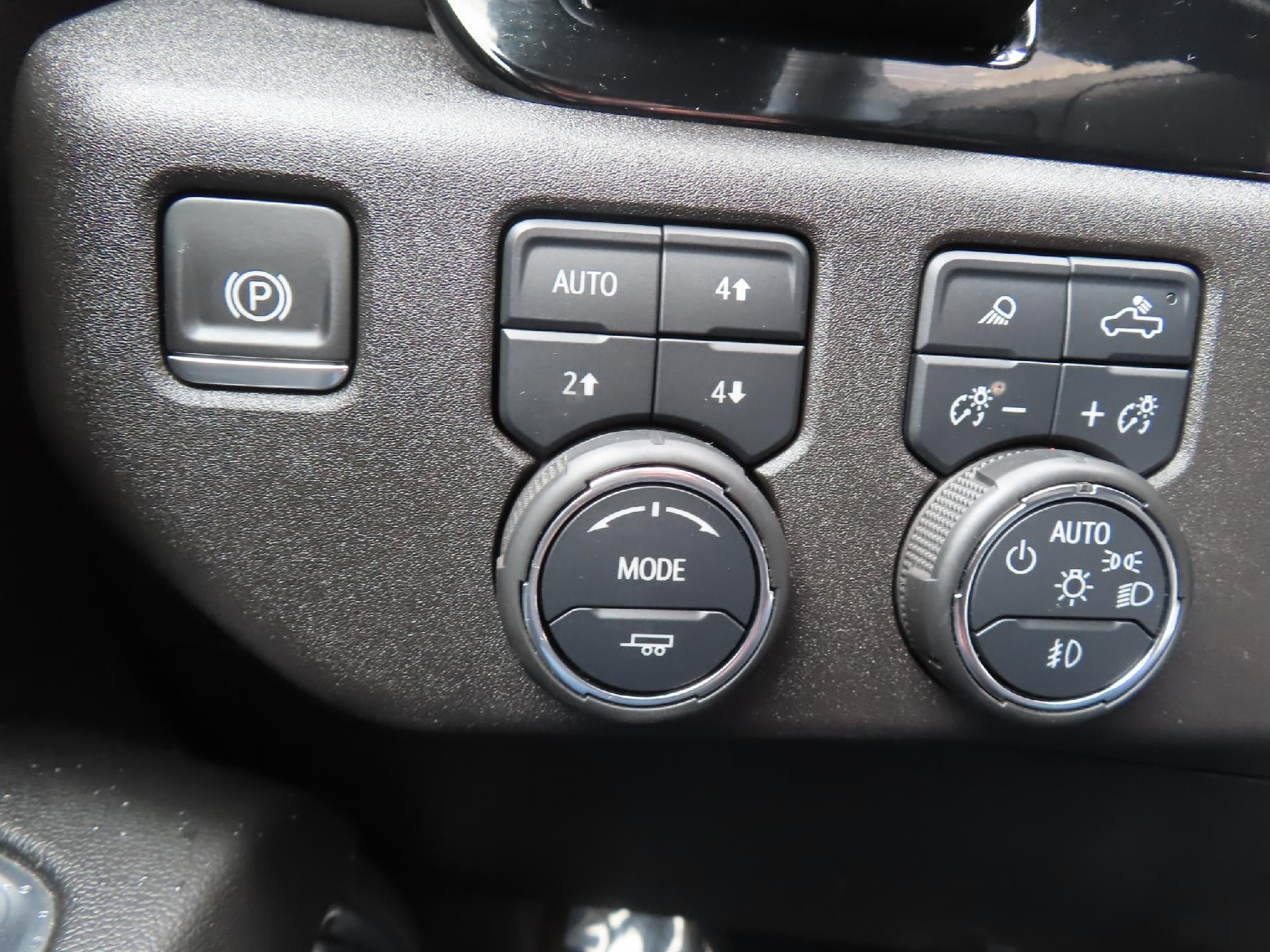 2025 Chevrolet Silverado 3500 HD High Country