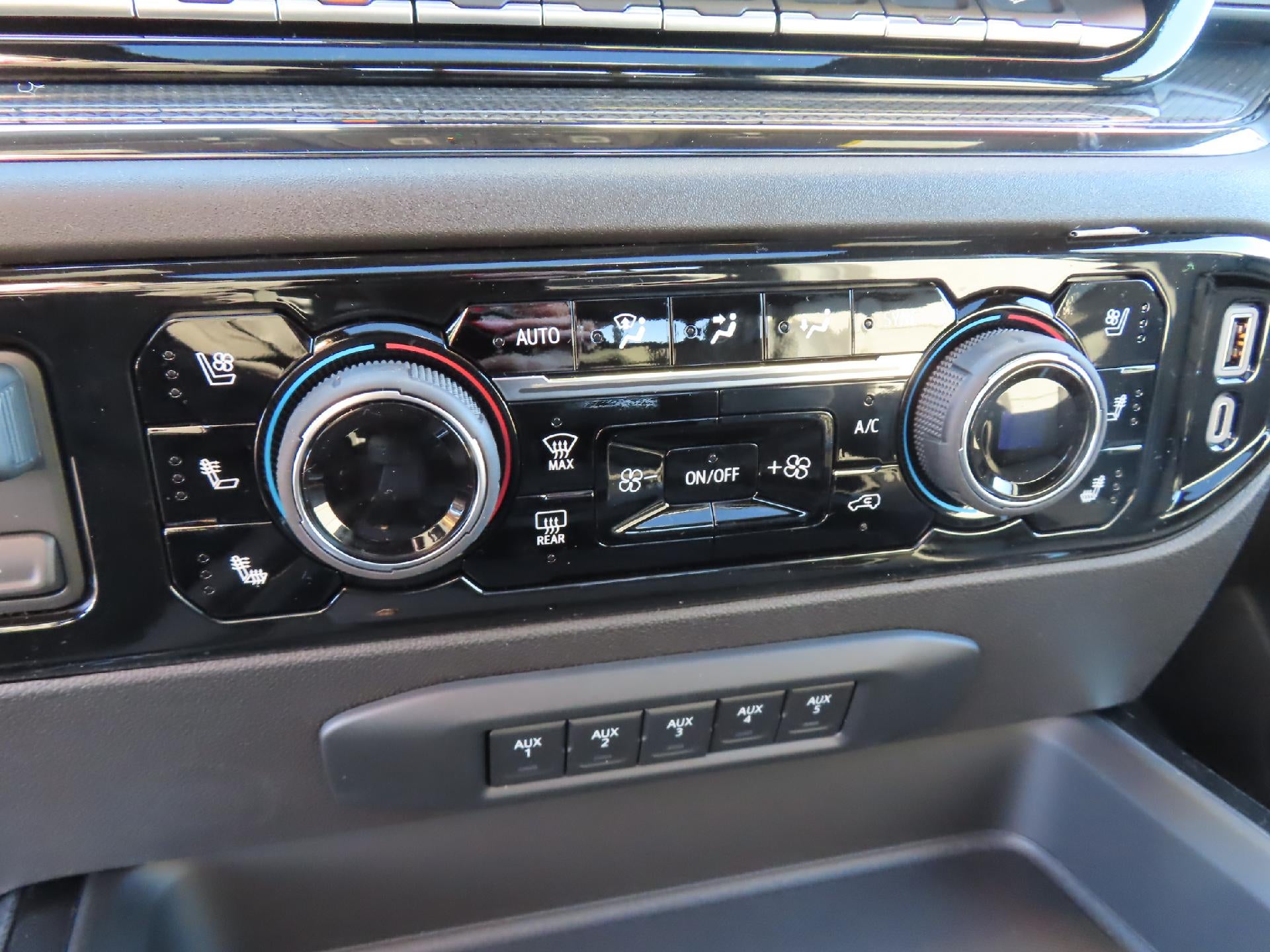 2026 Chevrolet Silverado 2500 HD CC STD BED ZR2 4WD