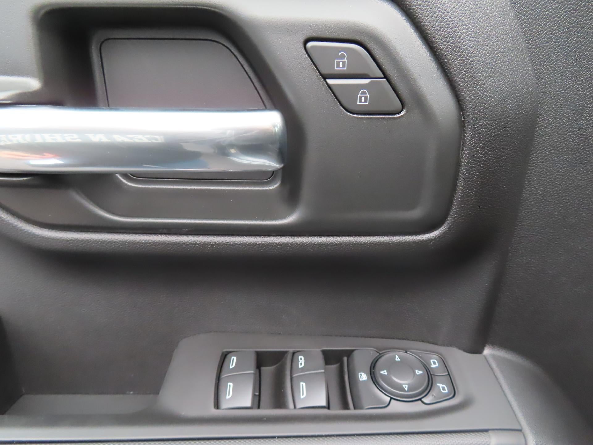 2026 Chevrolet Silverado 1500 CC SB 1500 CUSTOM 4WD