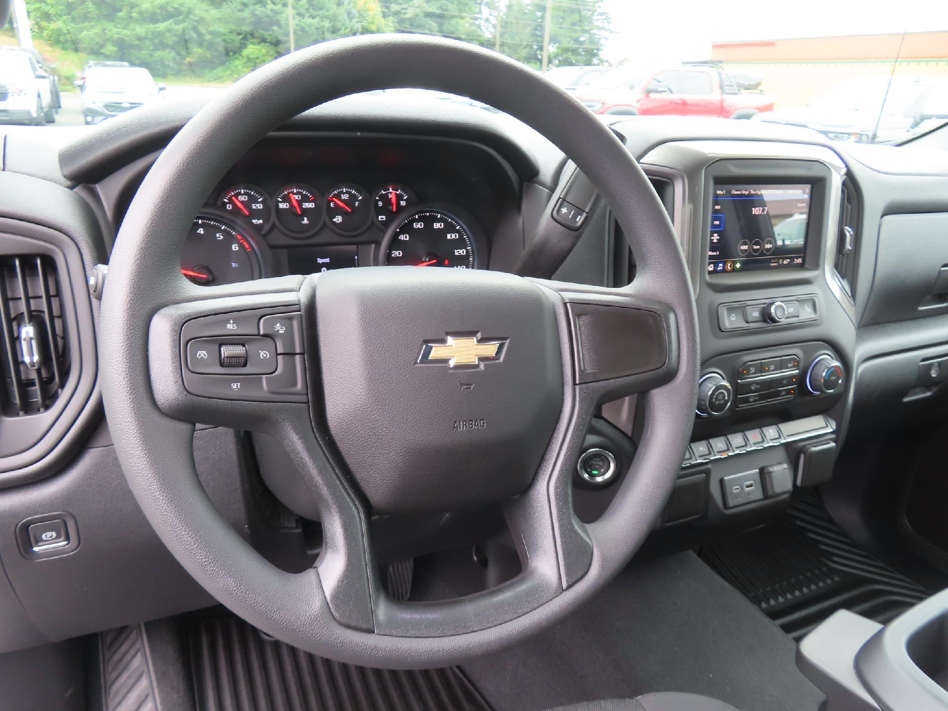 2026 Chevrolet Silverado 1500 CC SB 1500 CUSTOM 4WD