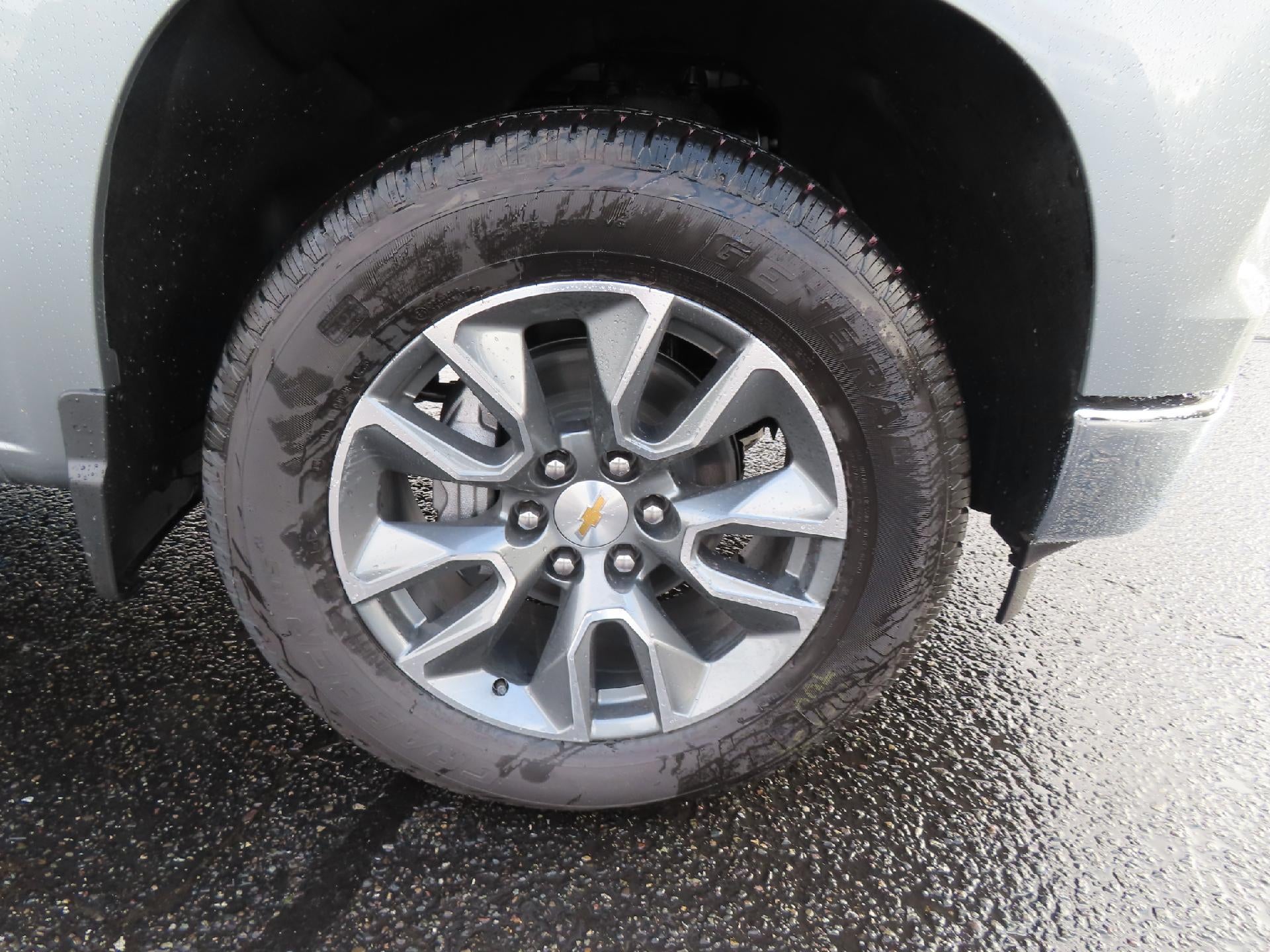 2026 Chevrolet Silverado 1500 CC SHORT BED 1500 LT 4WD