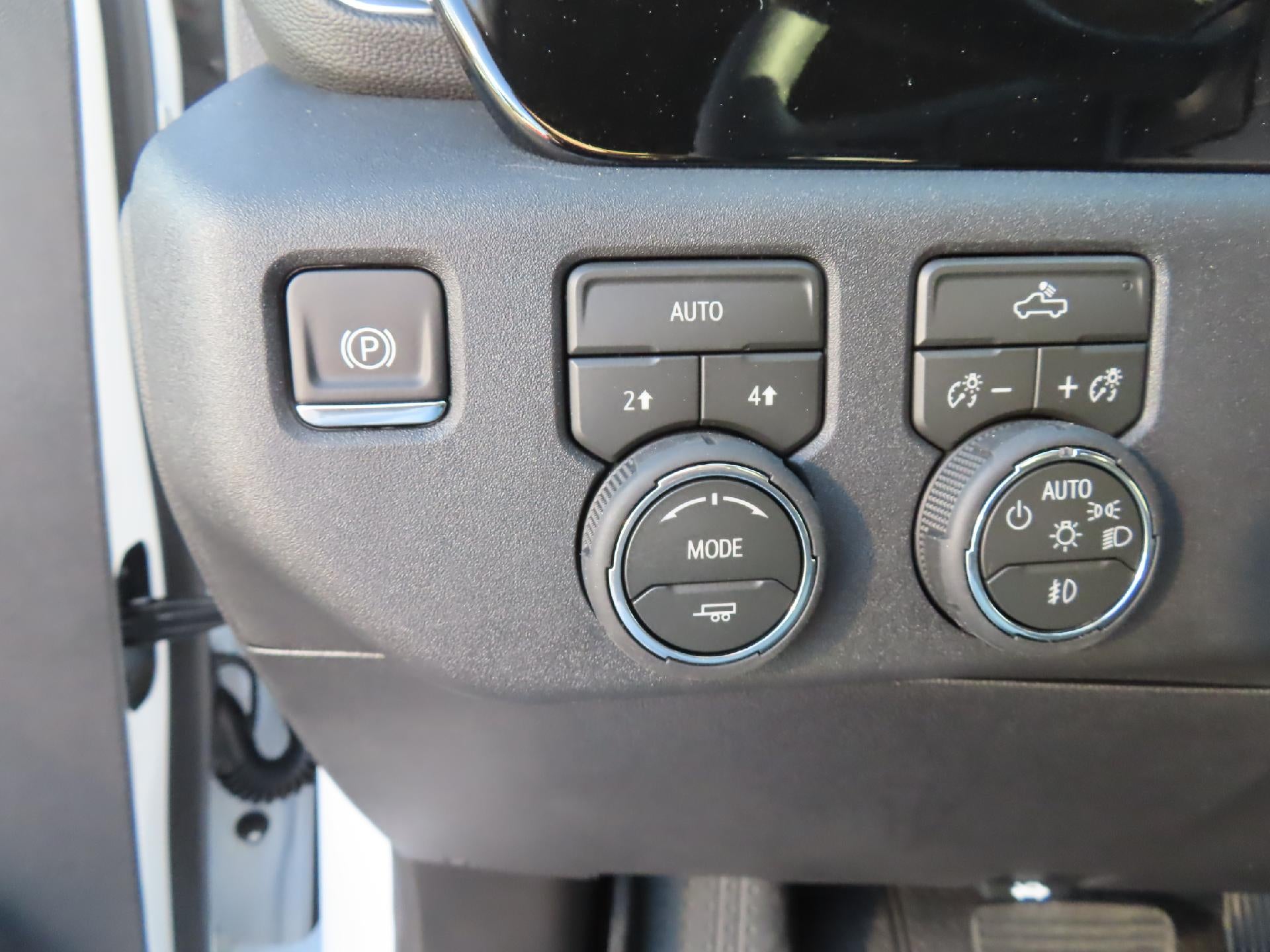 2026 Chevrolet Silverado 1500 CREW CAB SB 1500 RST 4WD