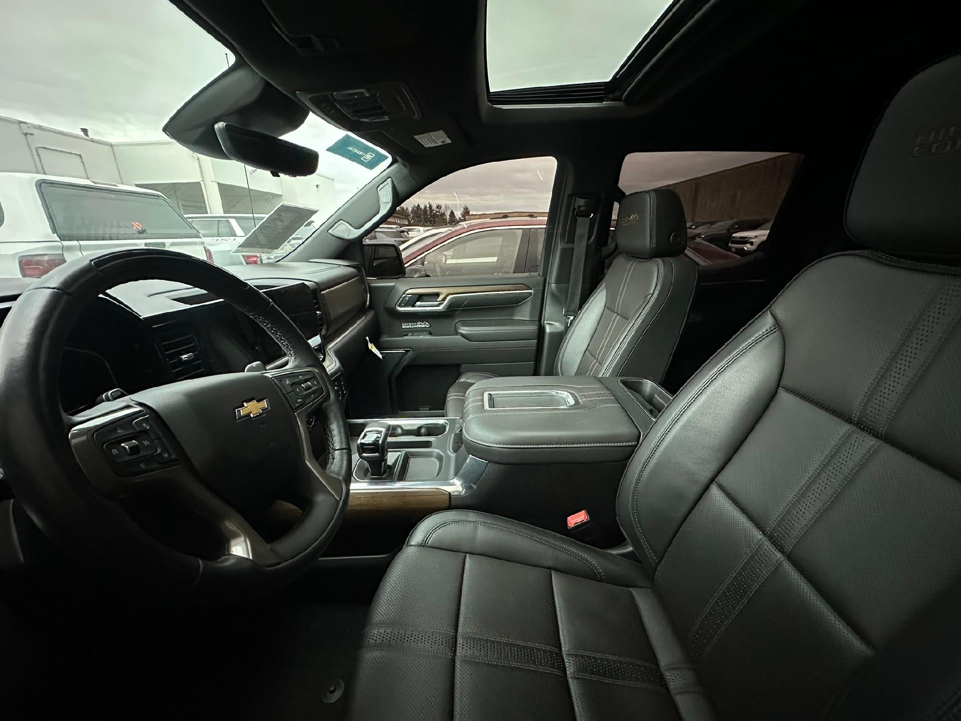 2022 Chevrolet Silverado 1500 High Country