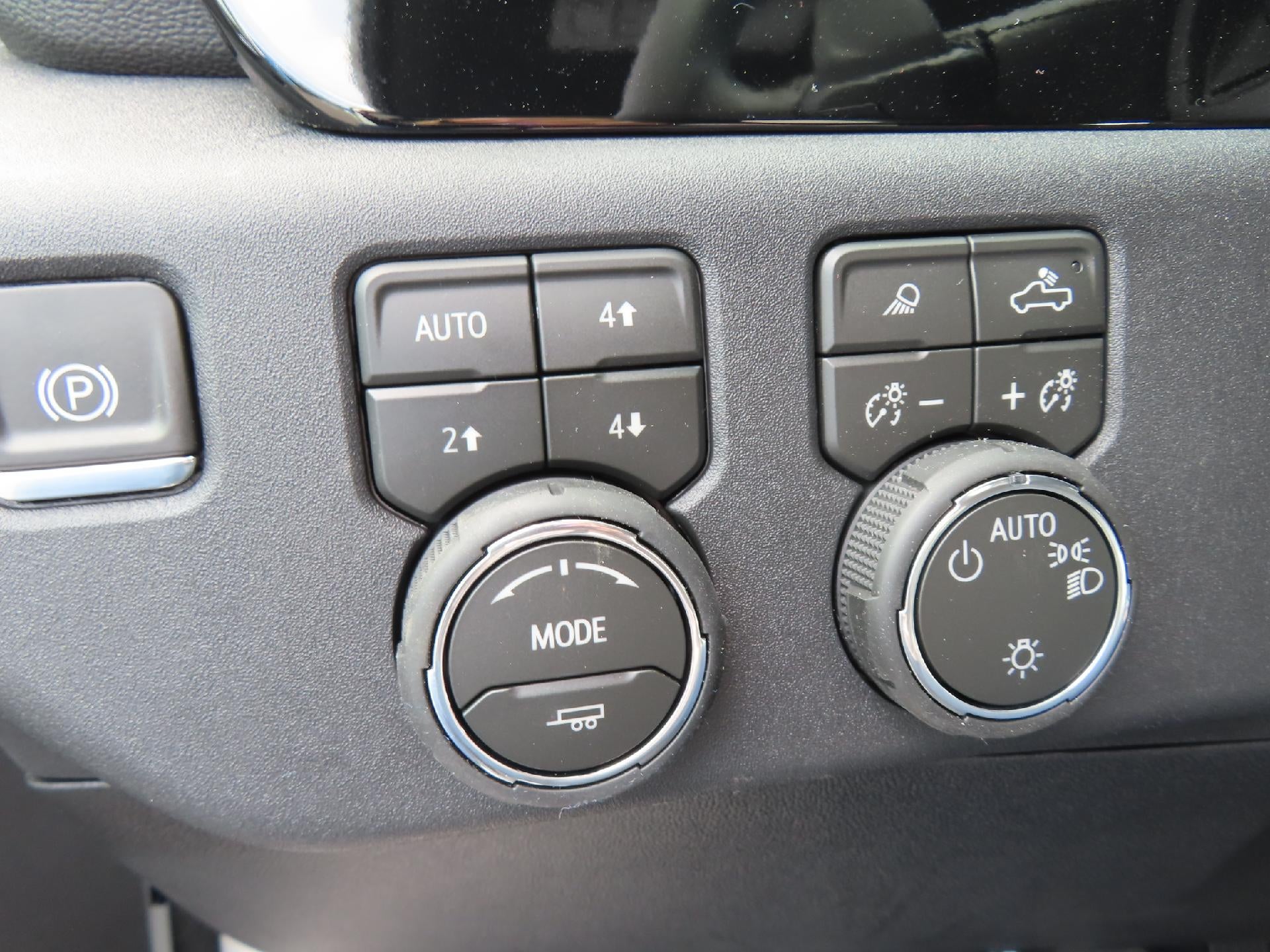 2026 Chevrolet Silverado 1500 CC STD BED 1500 LT 4WD