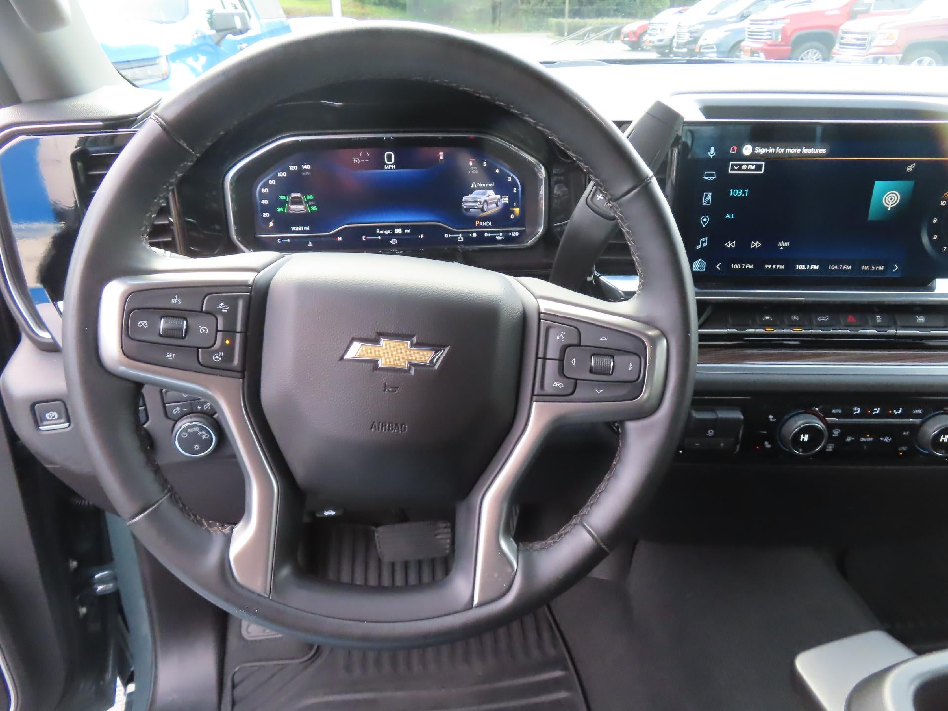 2025 Chevrolet Silverado 1500 LT