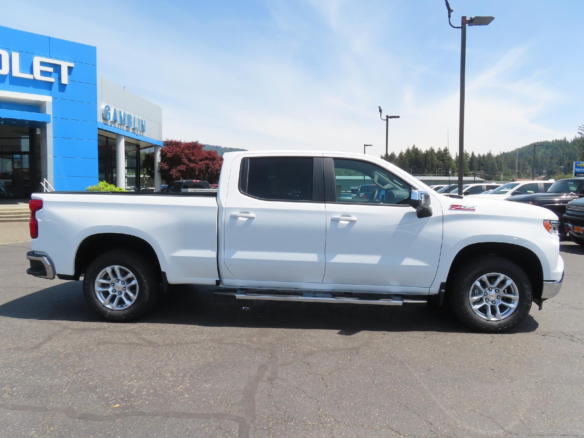 2026 Chevrolet Silverado 1500 CC STD BED LT 4WD