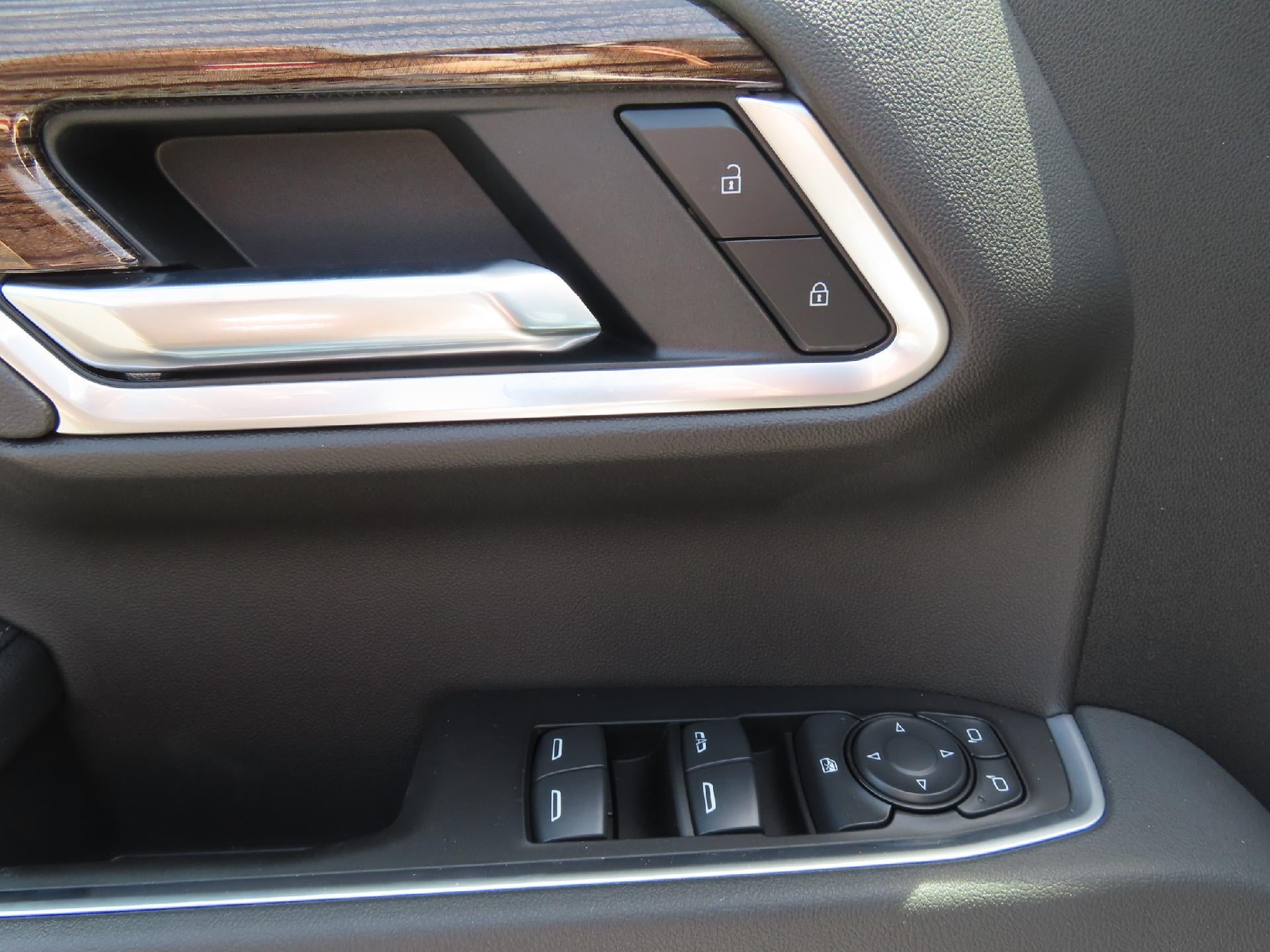 2026 Chevrolet Silverado 1500 CC STD BED LT 4WD
