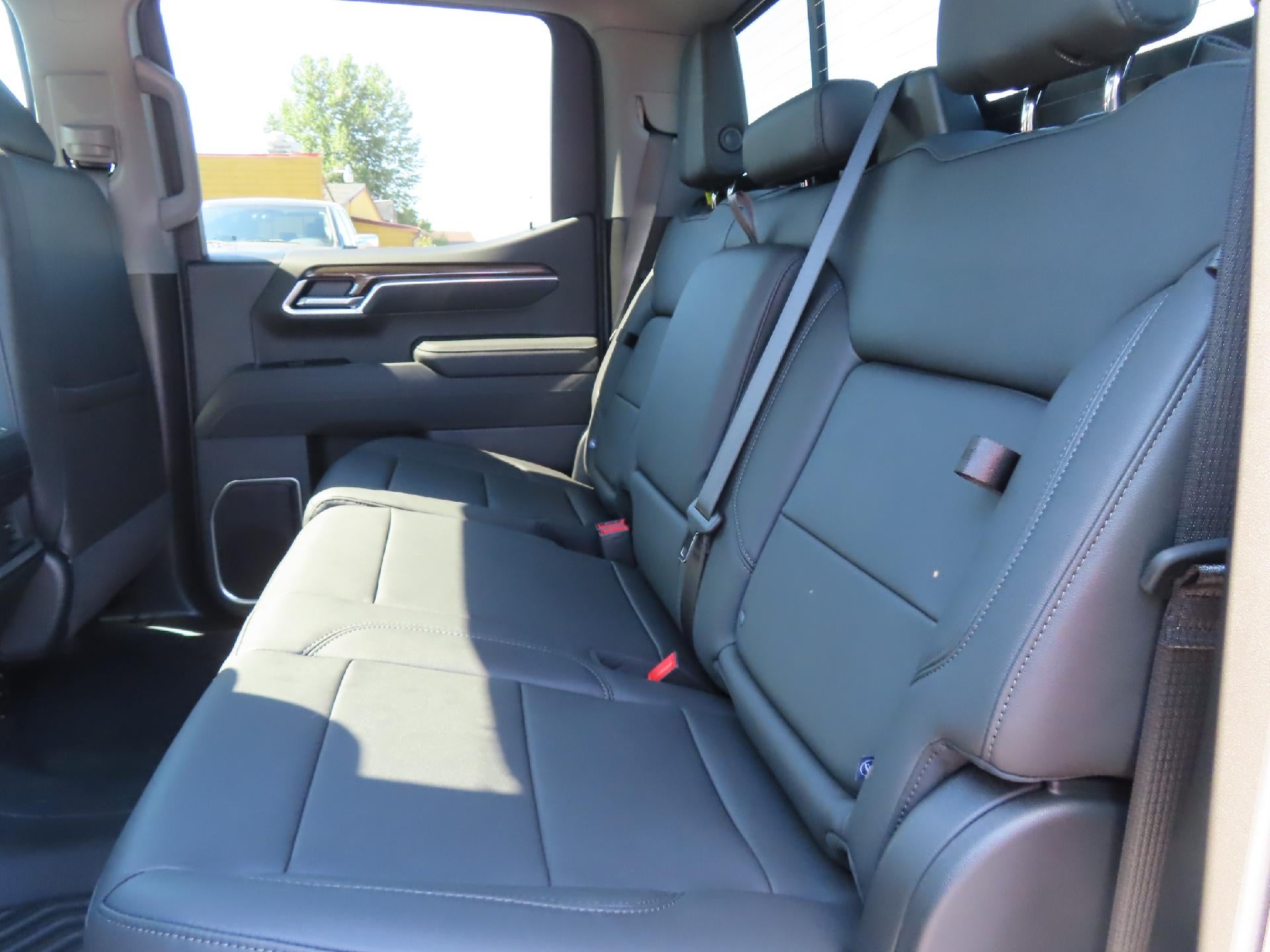 2026 Chevrolet Silverado 1500 CC STD BED 1500 RST 4WD