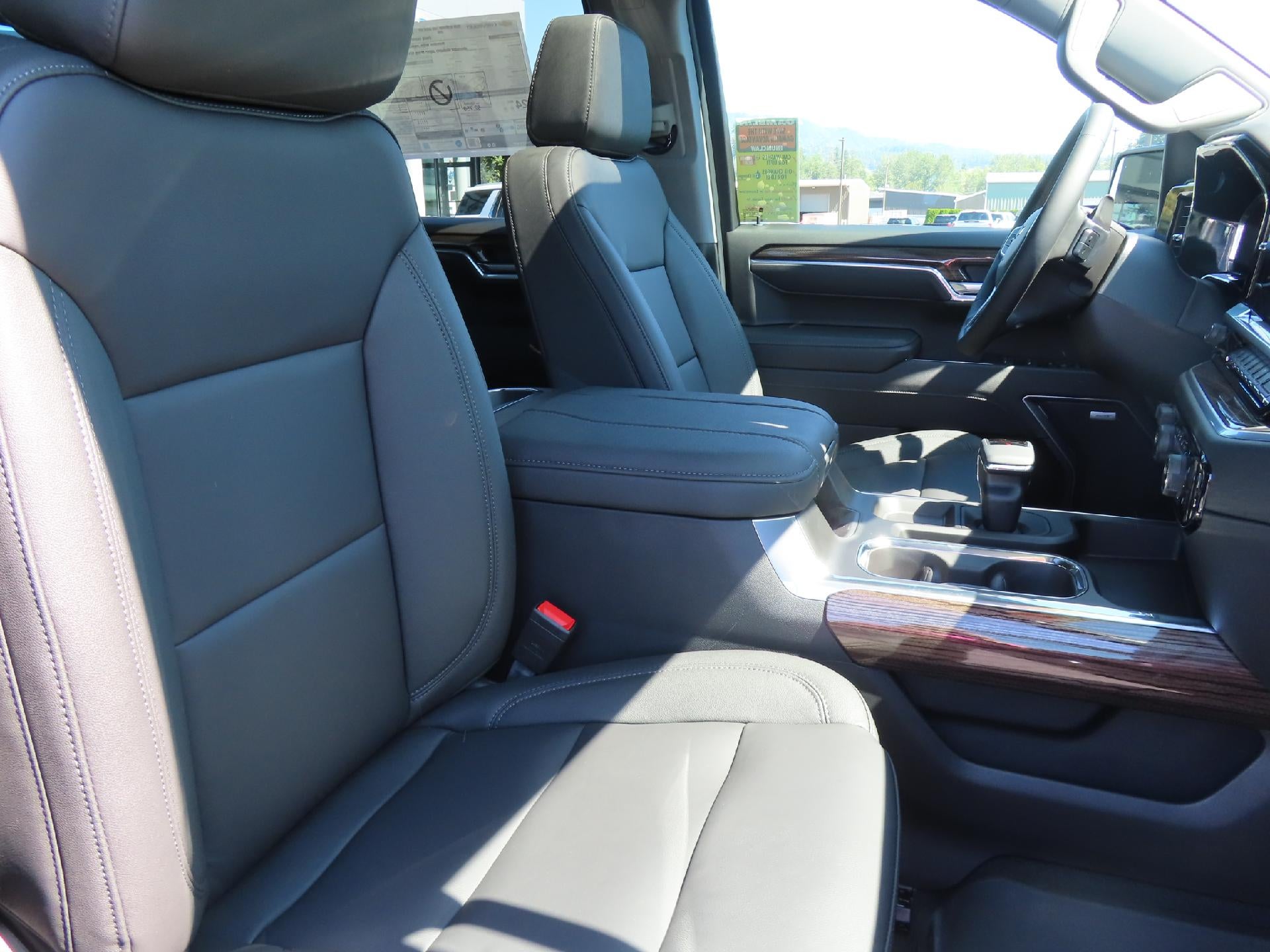 2026 Chevrolet Silverado 1500 CC STD BED 1500 RST 4WD