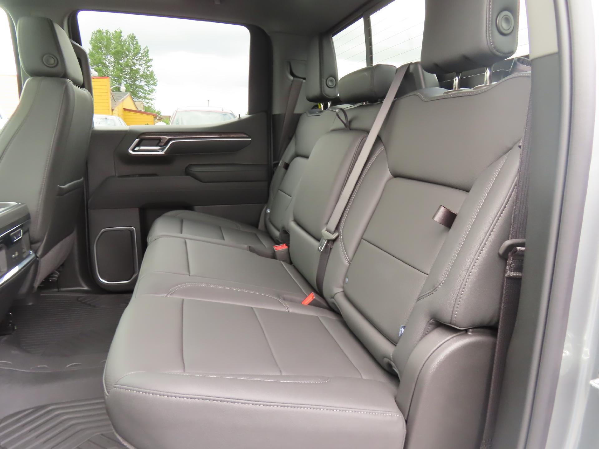 2026 Chevrolet Silverado 1500 CC STD BED 1500 LTZ 4WD