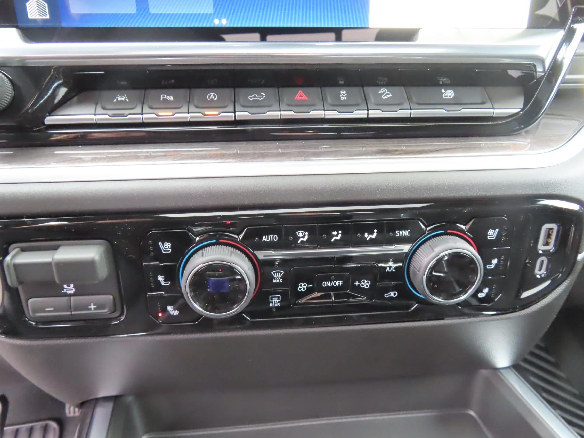 2026 Chevrolet Silverado 1500 CC SB LTZ 4WD