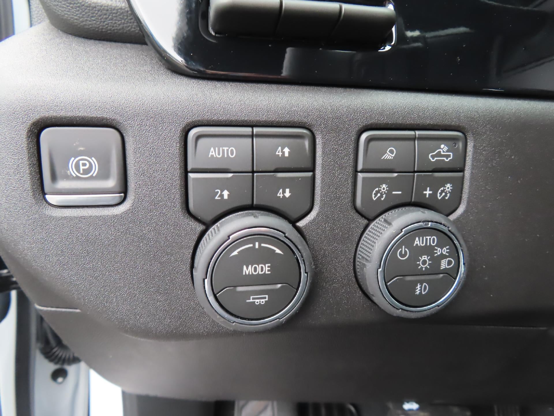 2026 Chevrolet Silverado 1500 CC SB LTZ 4WD