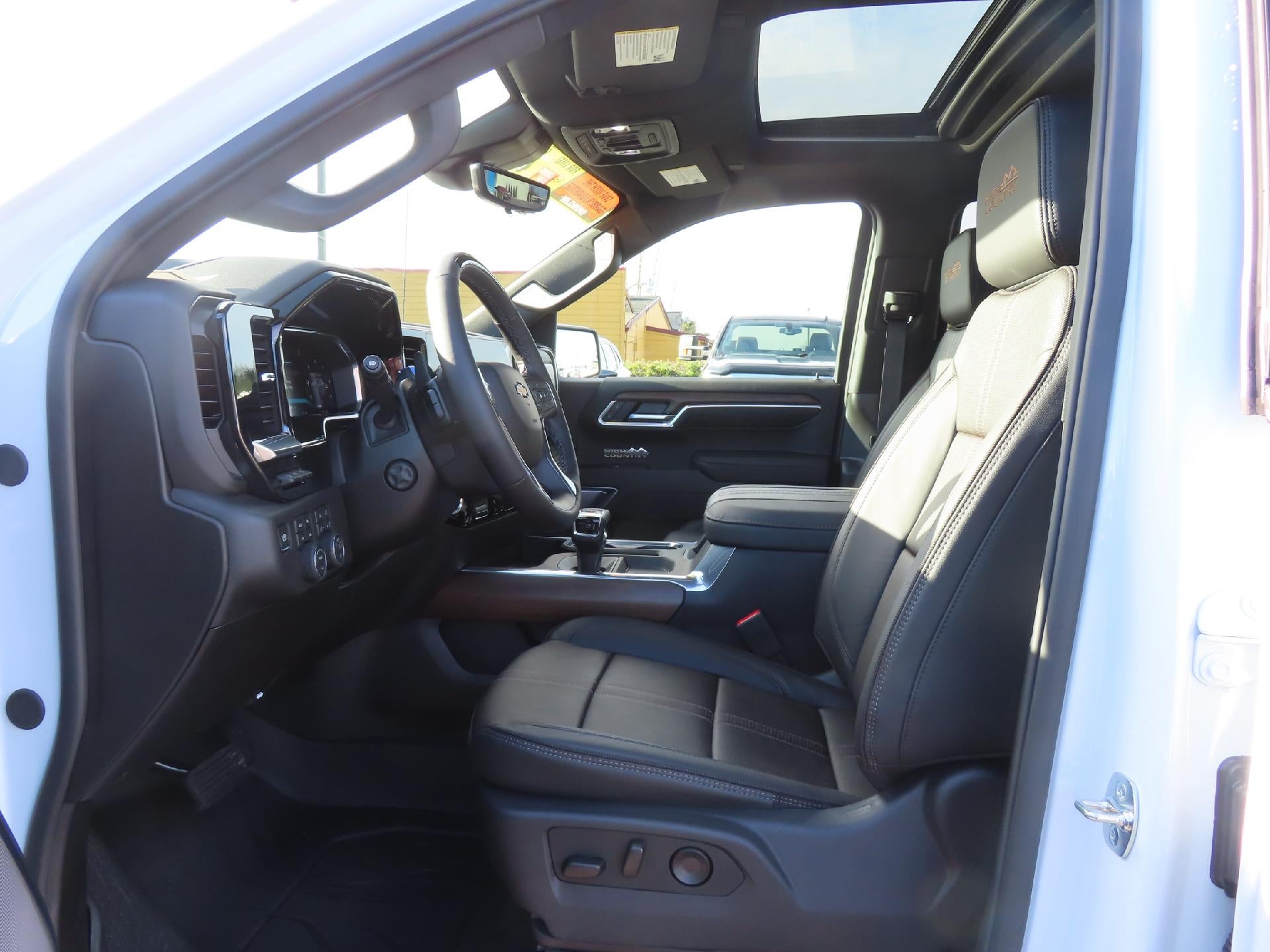 2026 Chevrolet Silverado 1500 CC SB HIGH COUNTRY 4WD