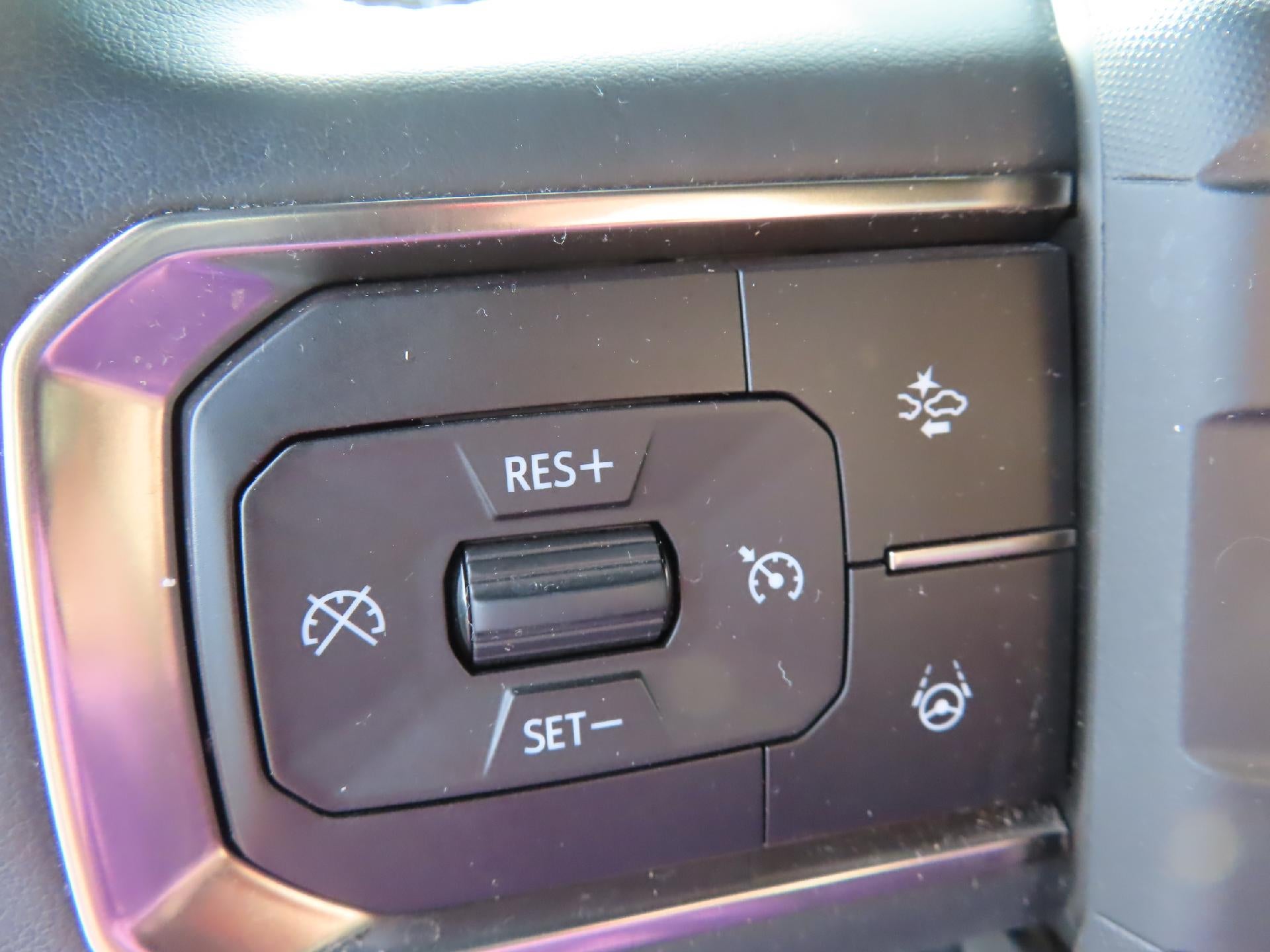 2024 GMC HUMMER EV SUV 2X