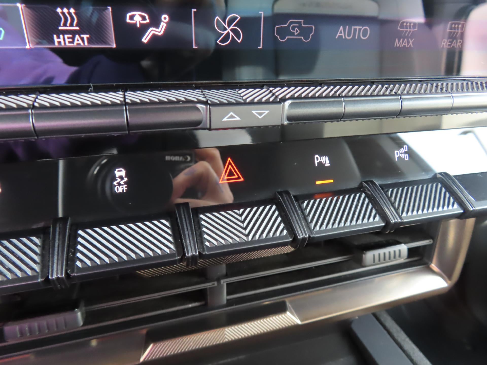 2024 GMC HUMMER EV SUV 2X