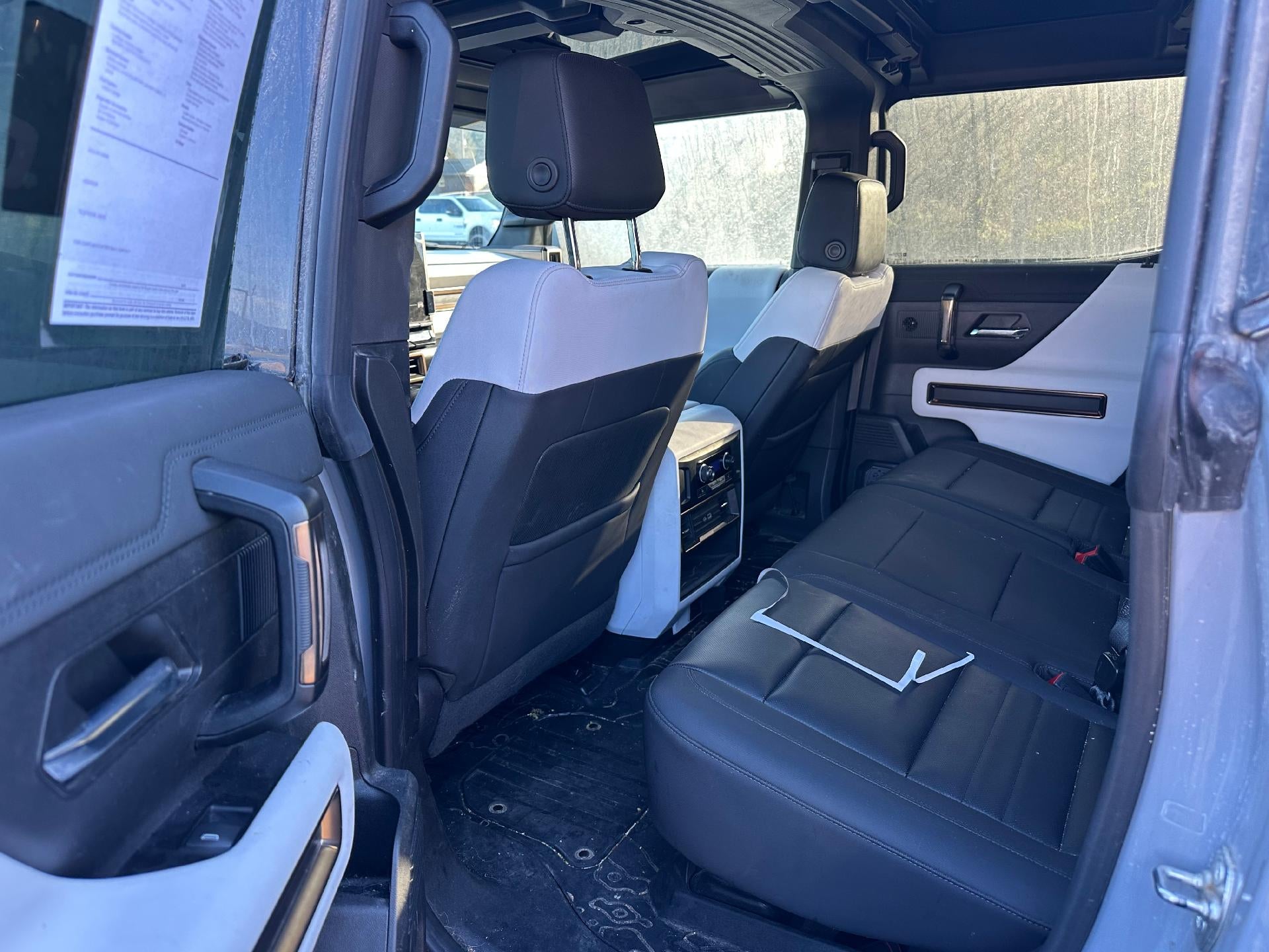 2024 GMC HUMMER EV SUV 2X