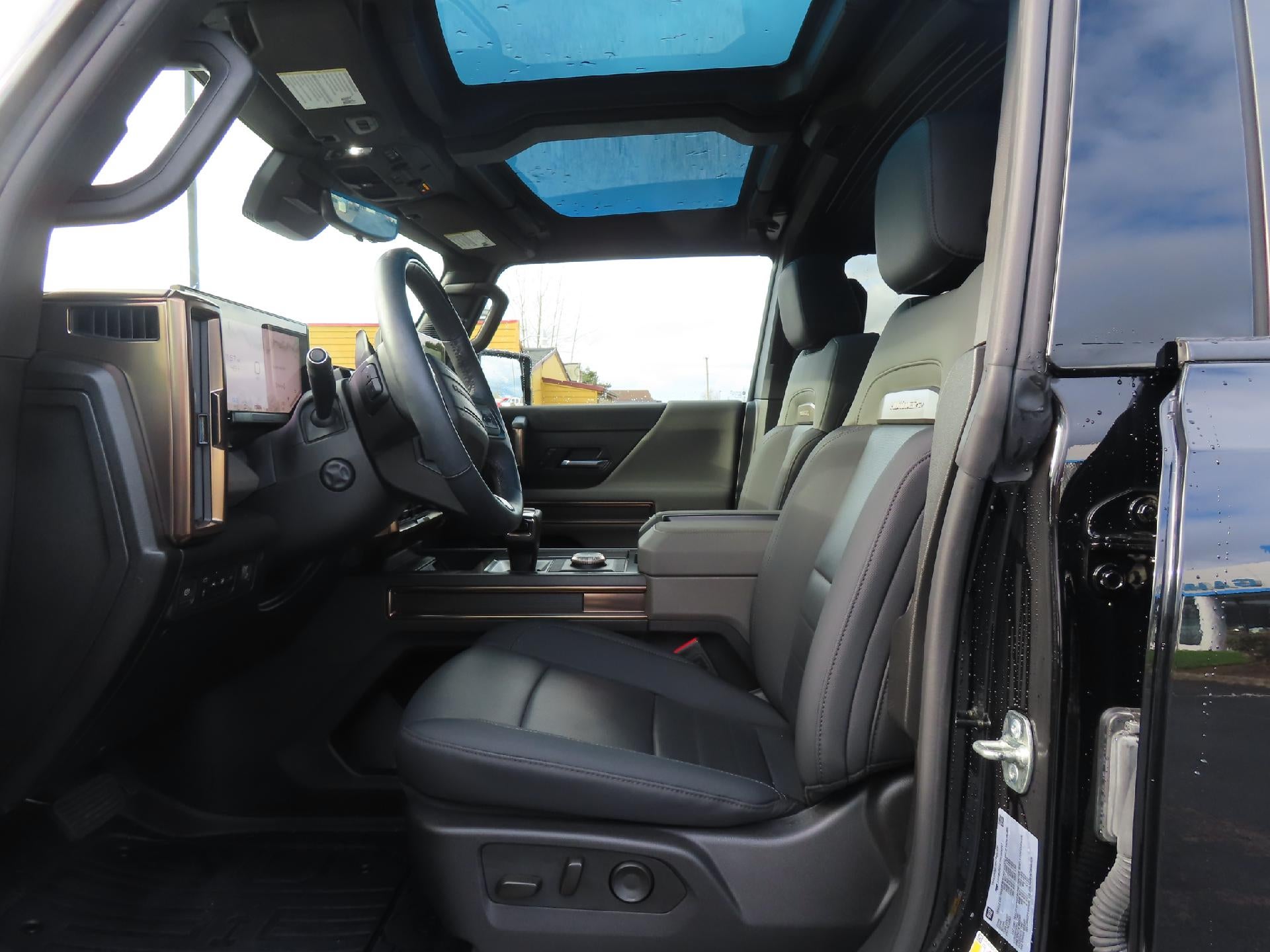 2024 GMC HUMMER EV SUV 2X