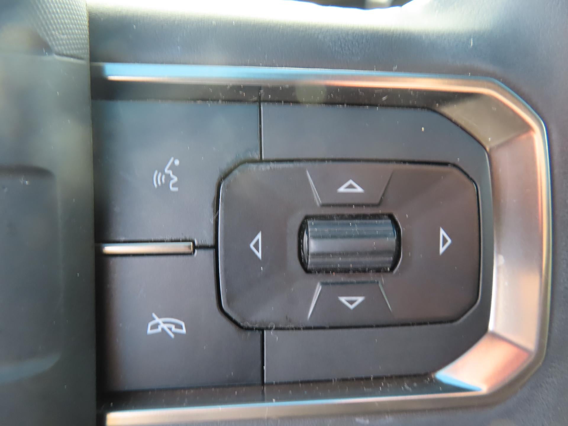 2024 GMC HUMMER EV SUV 2X