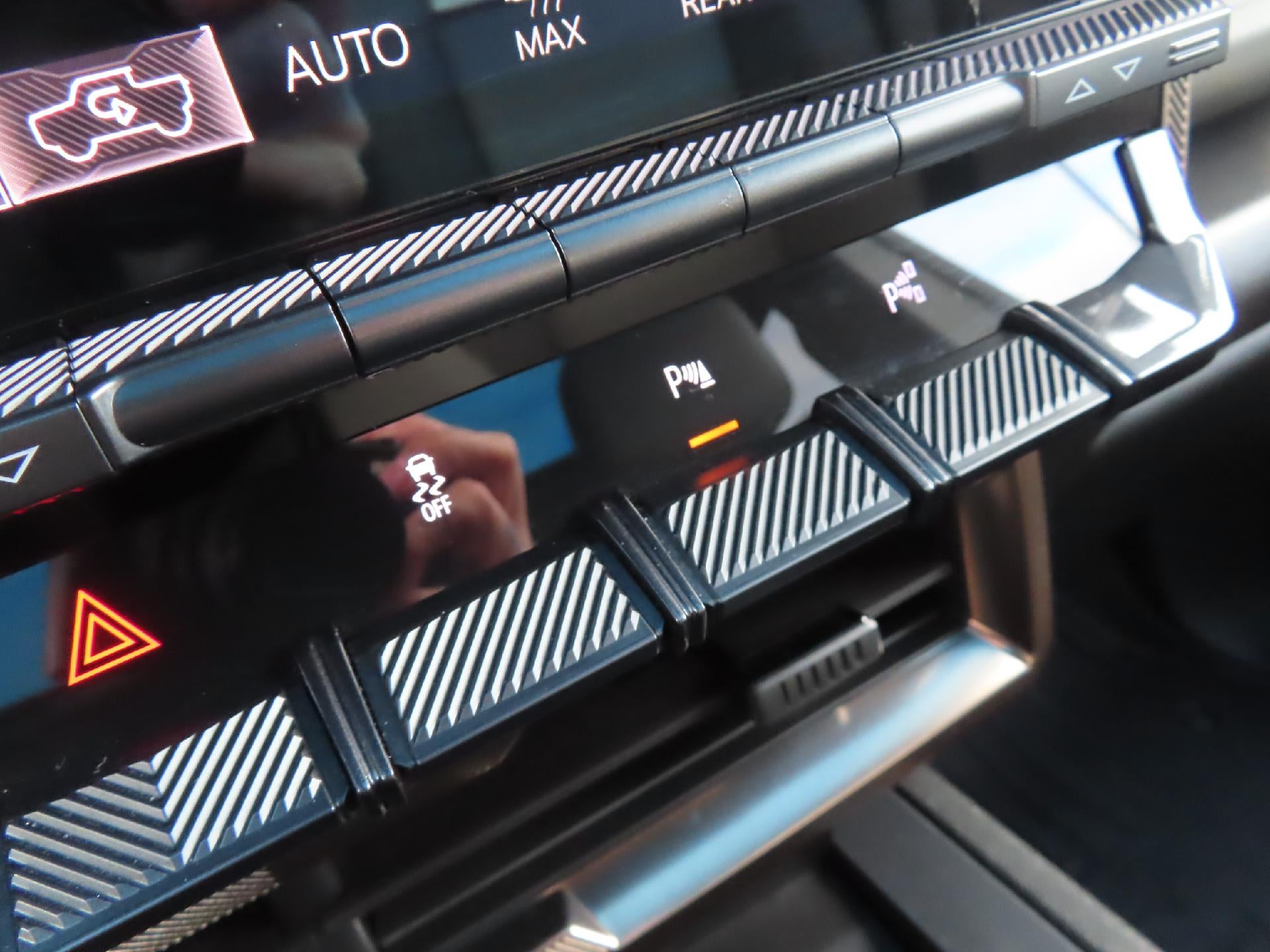 2024 GMC HUMMER EV SUV 2X