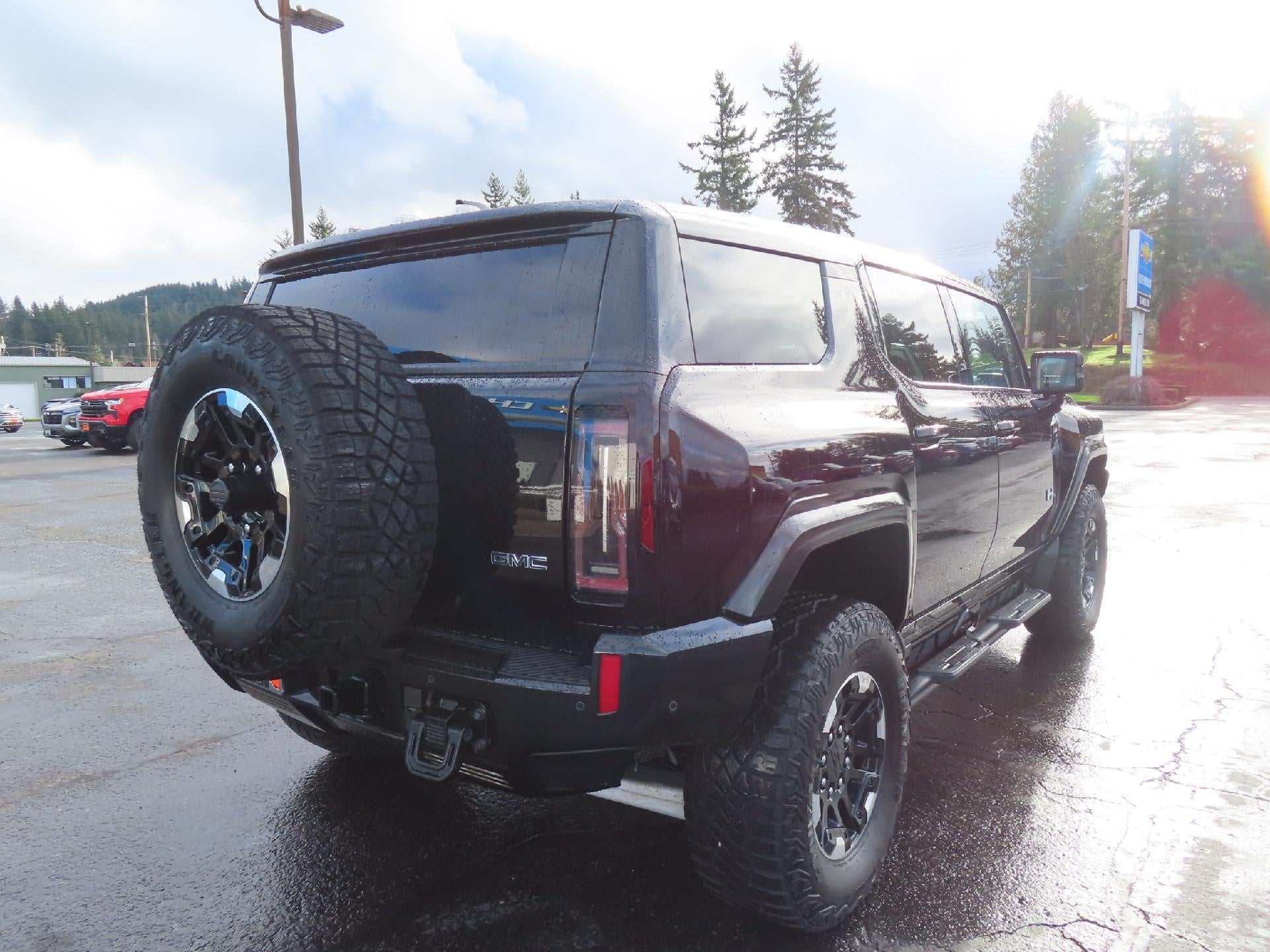 2024 GMC HUMMER EV SUV 2X