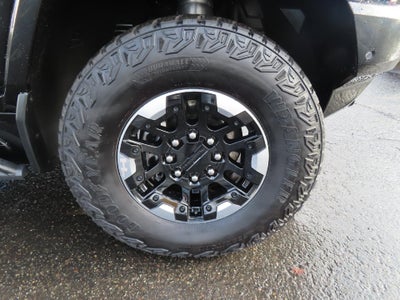 2024 GMC HUMMER EV SUV 2X