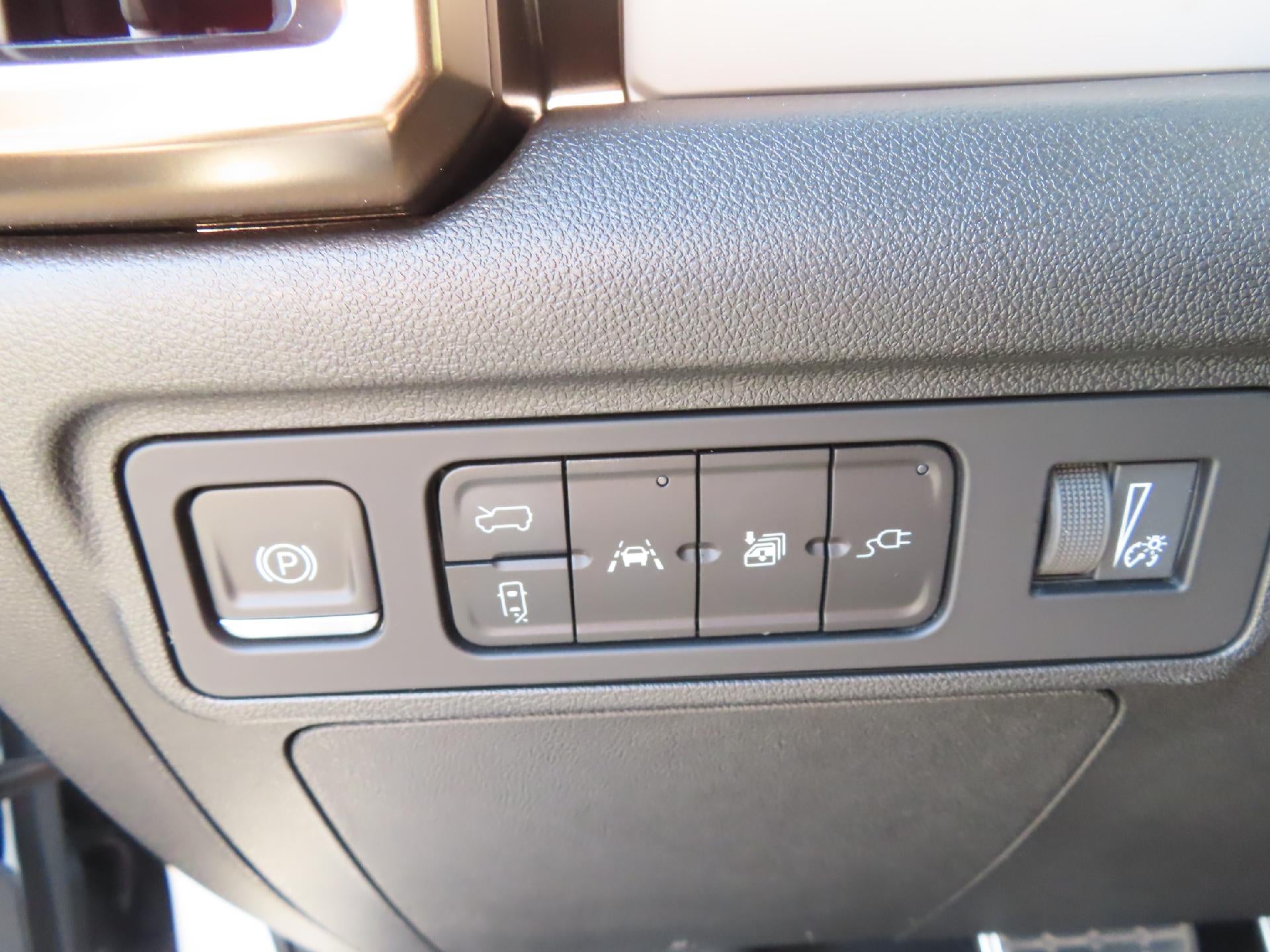 2024 GMC HUMMER EV SUV 2X
