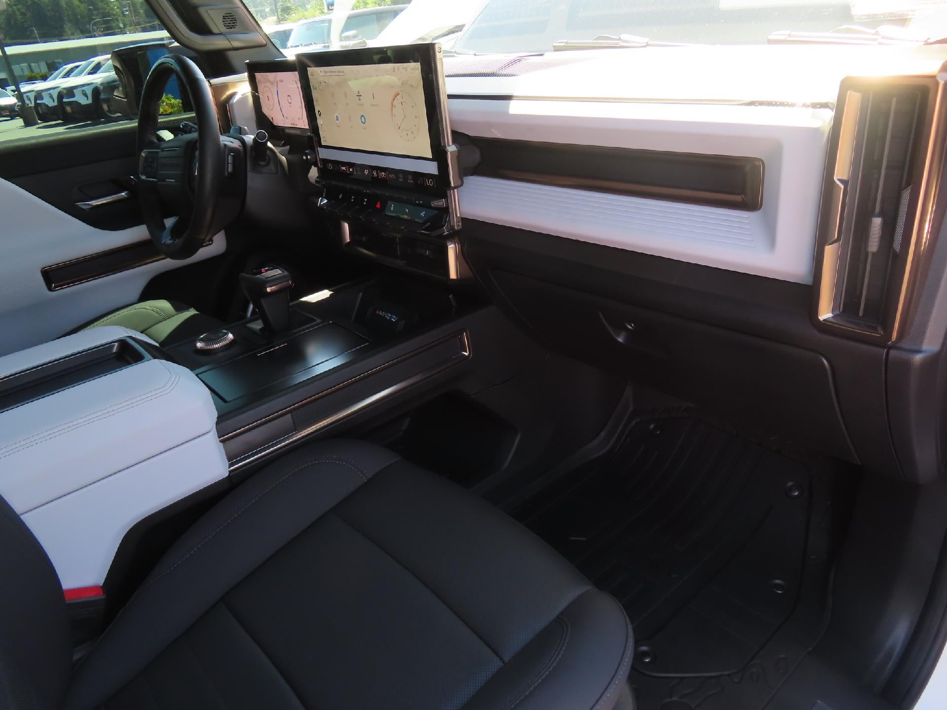 2024 GMC HUMMER EV SUV 2X
