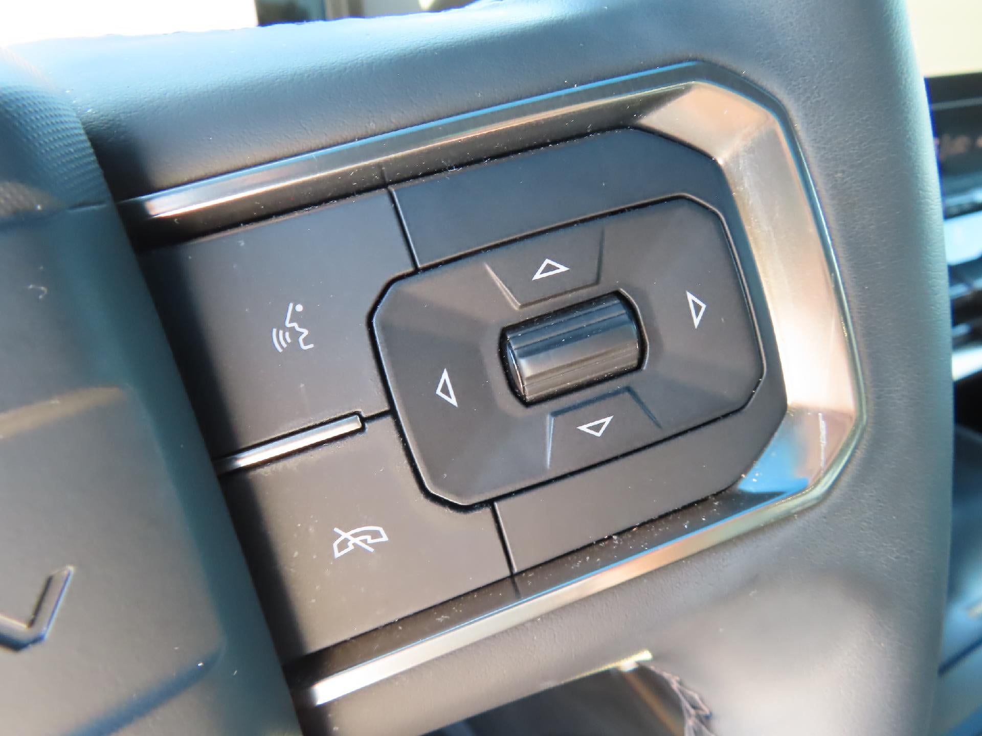 2024 GMC HUMMER EV SUV 3X