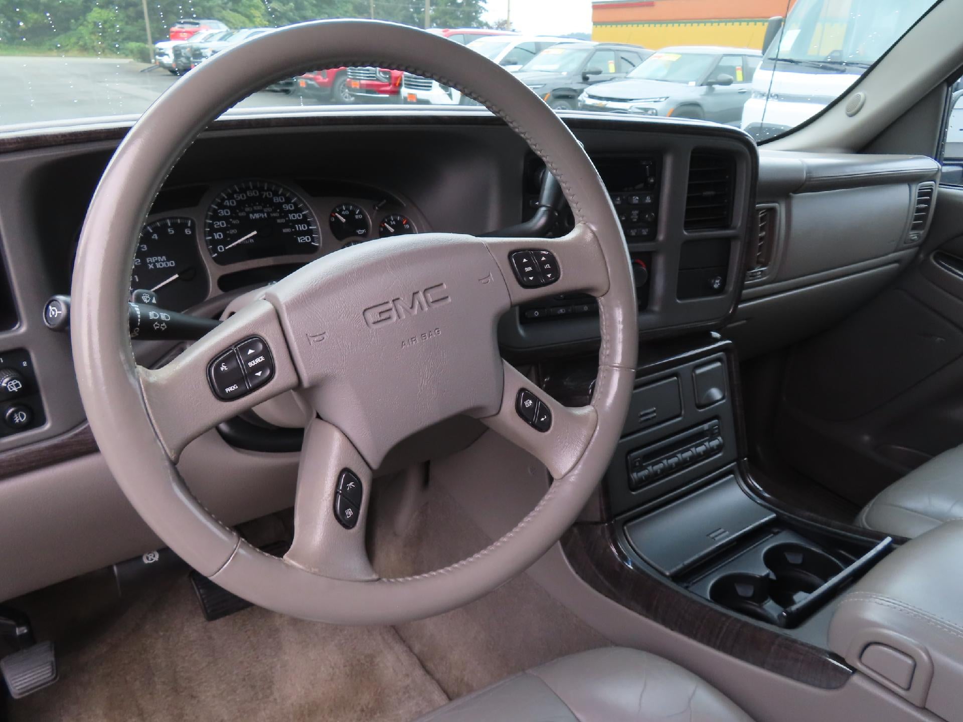 2004 GMC Yukon Denali