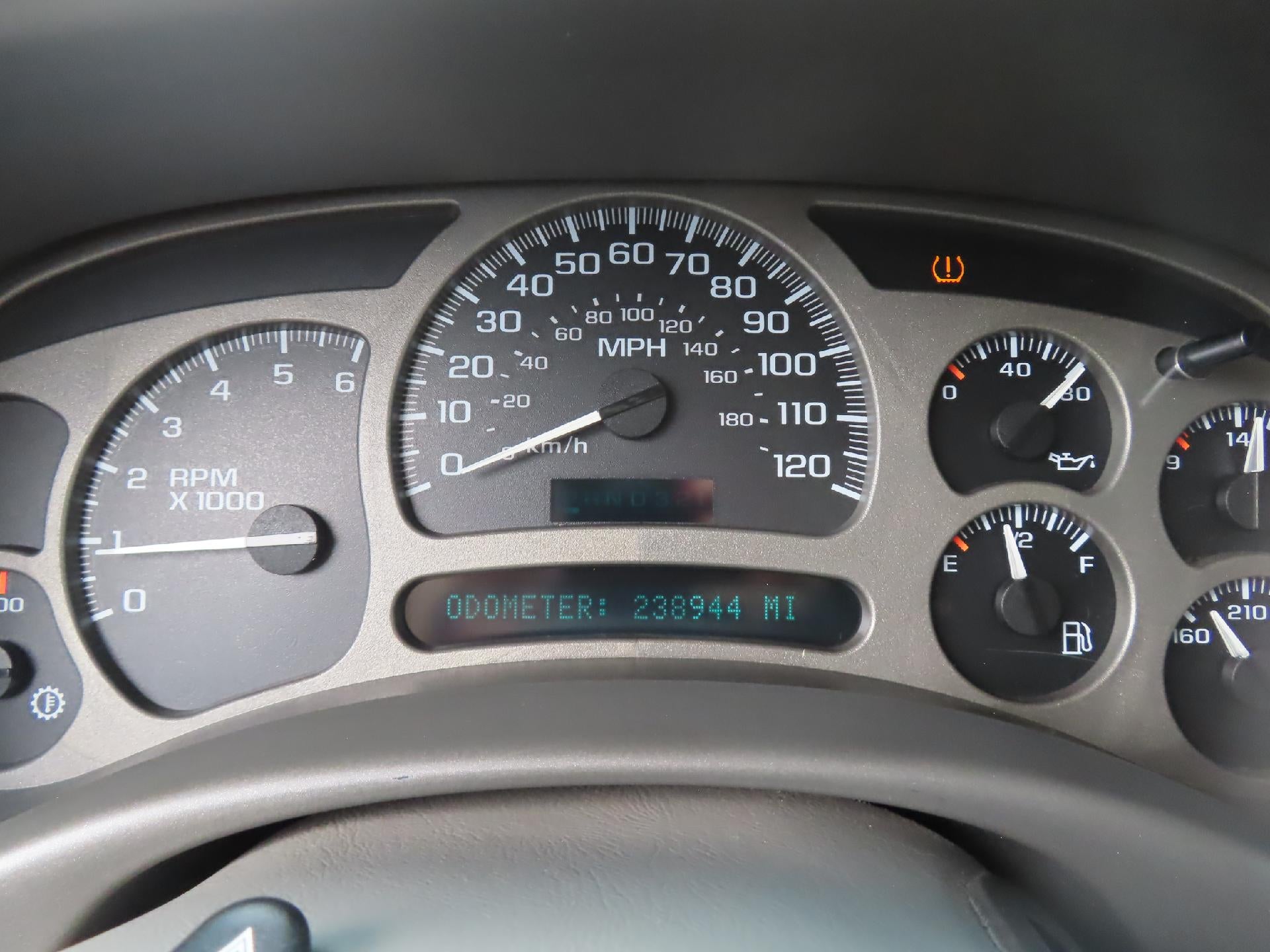 2004 GMC Yukon Denali