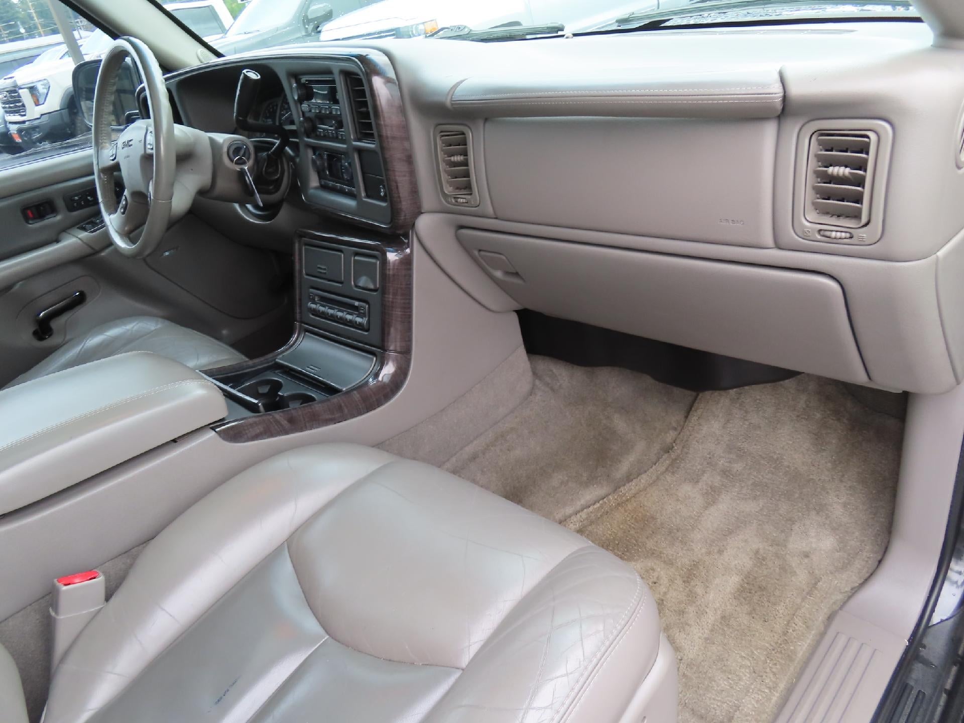 2004 GMC Yukon Denali