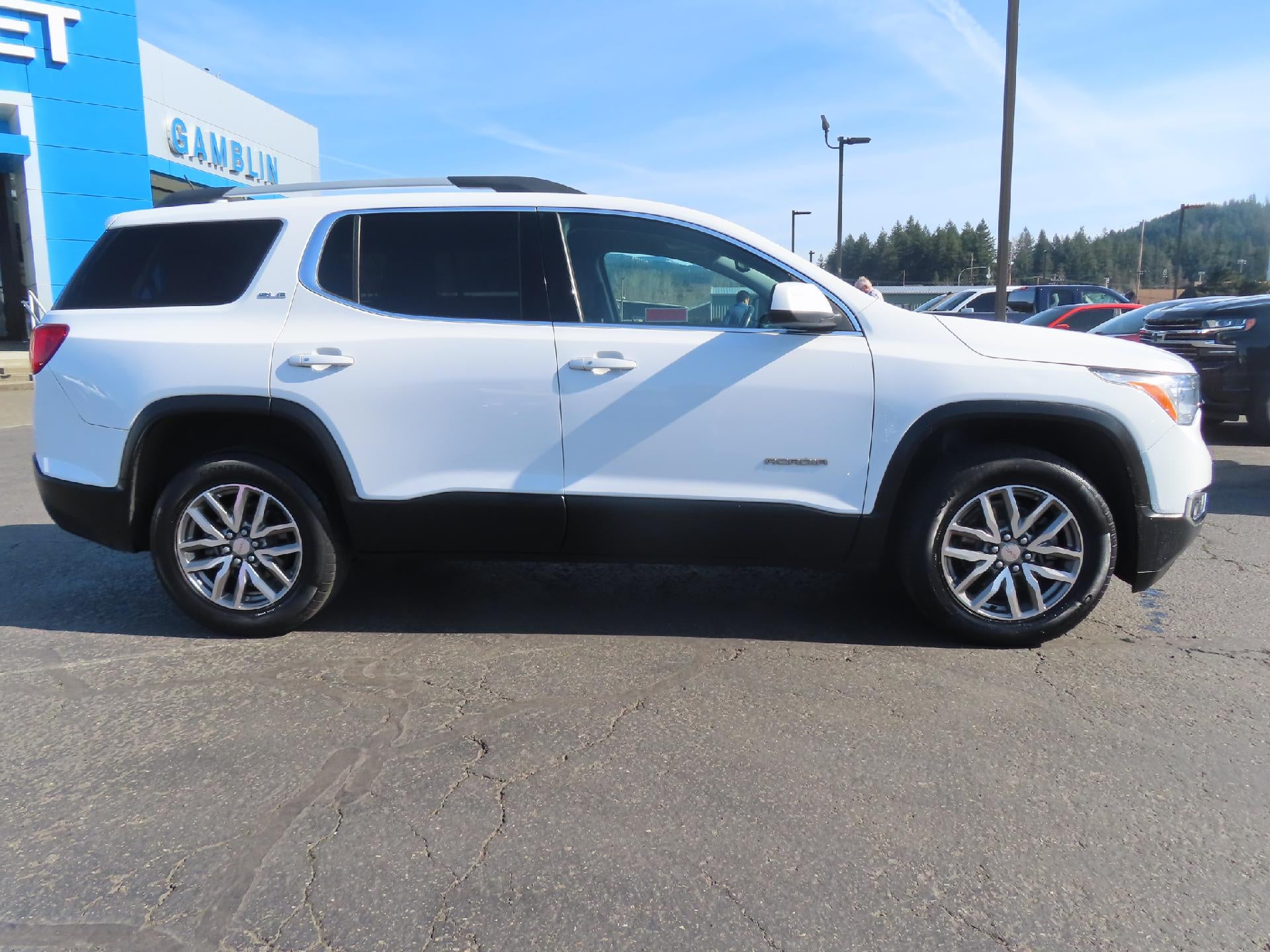 2019 GMC Acadia SLE-2